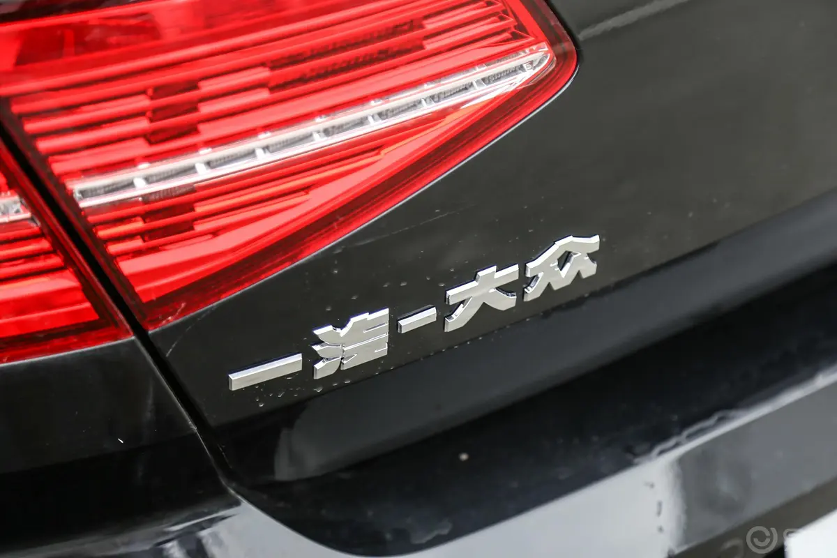 迈腾330TSI 双离合 舒适版外观