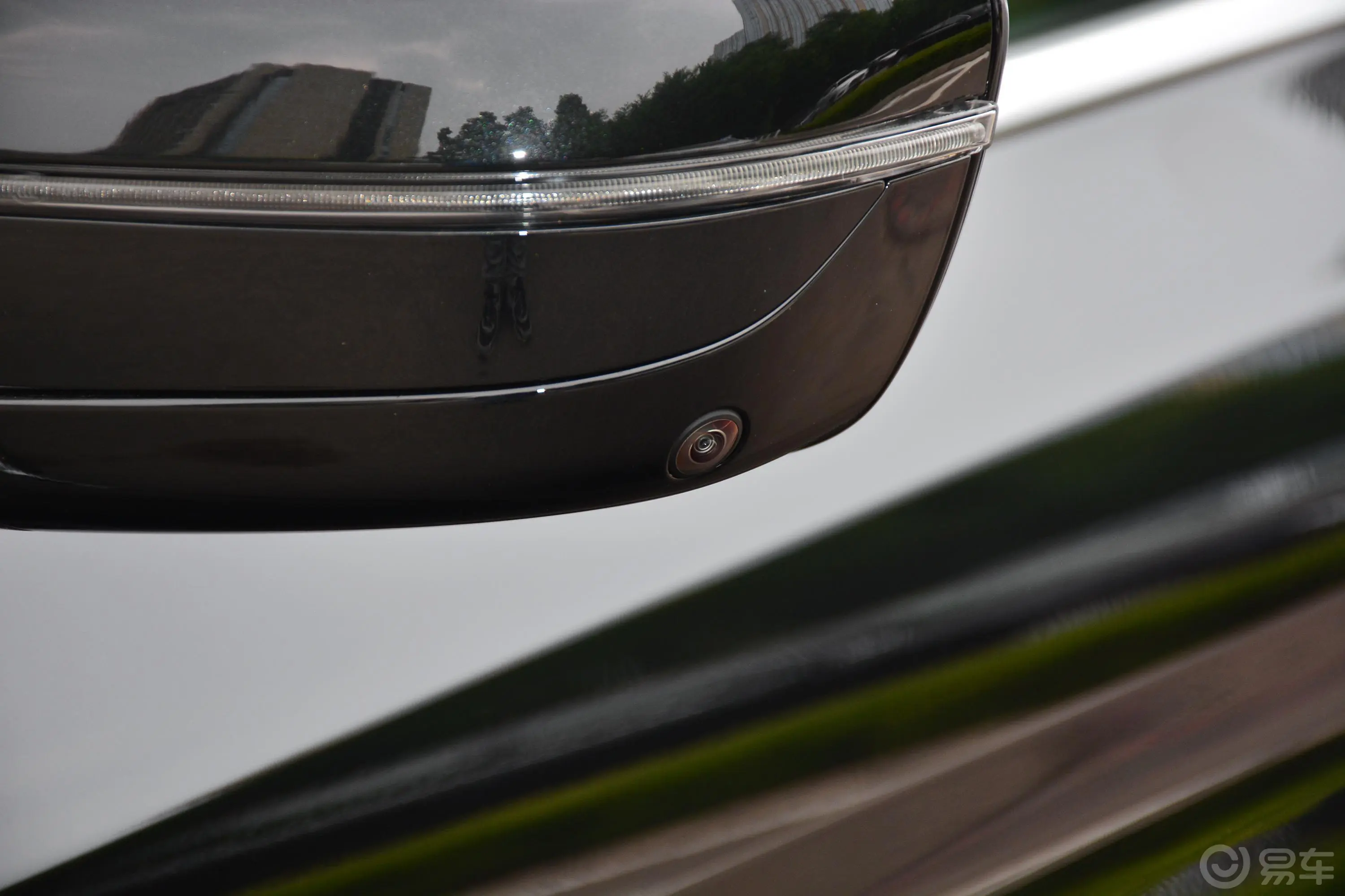宝马5系改款 530Li xDrive 豪华套装外观