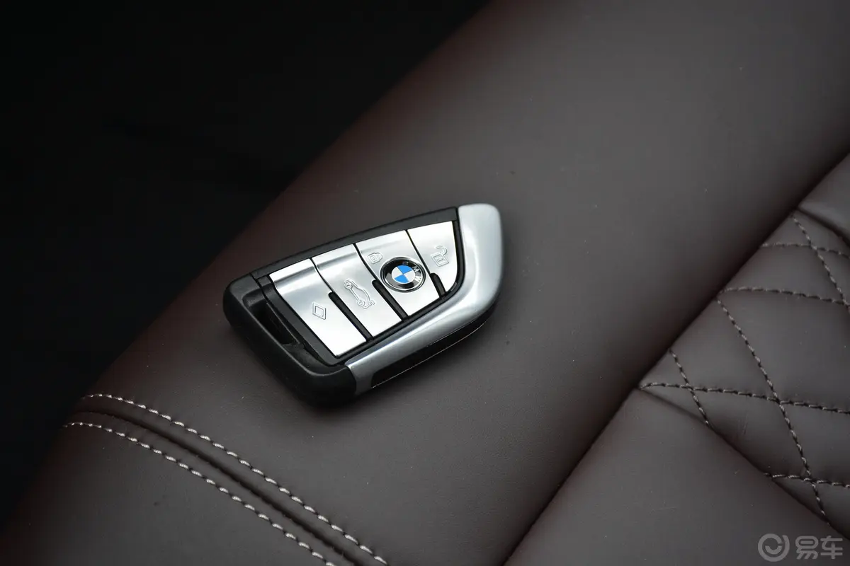 宝马5系改款 530Li xDrive 豪华套装钥匙正面