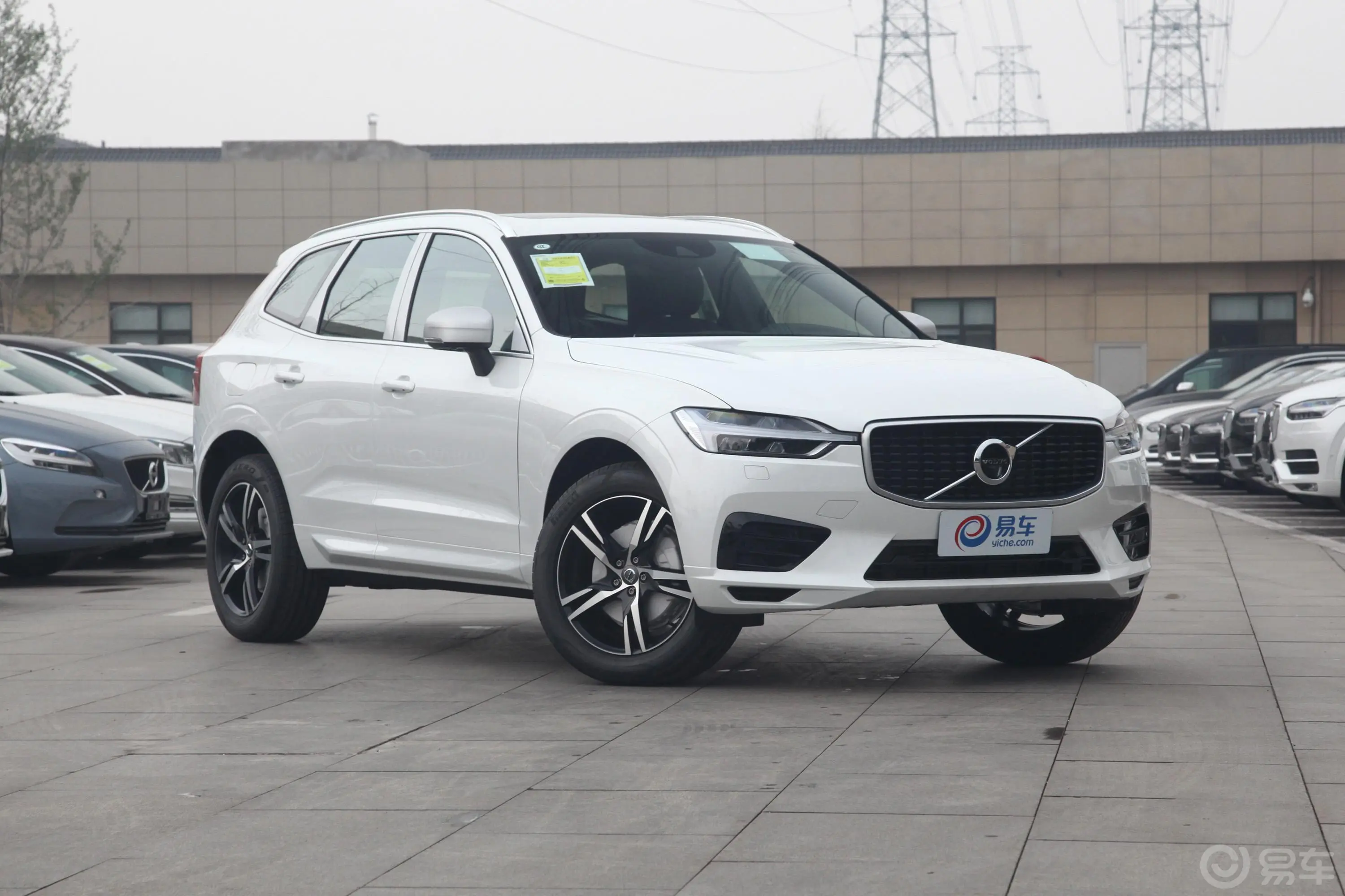 沃尔沃XC60T5 四驱 智雅运动版 国Ⅴ天窗