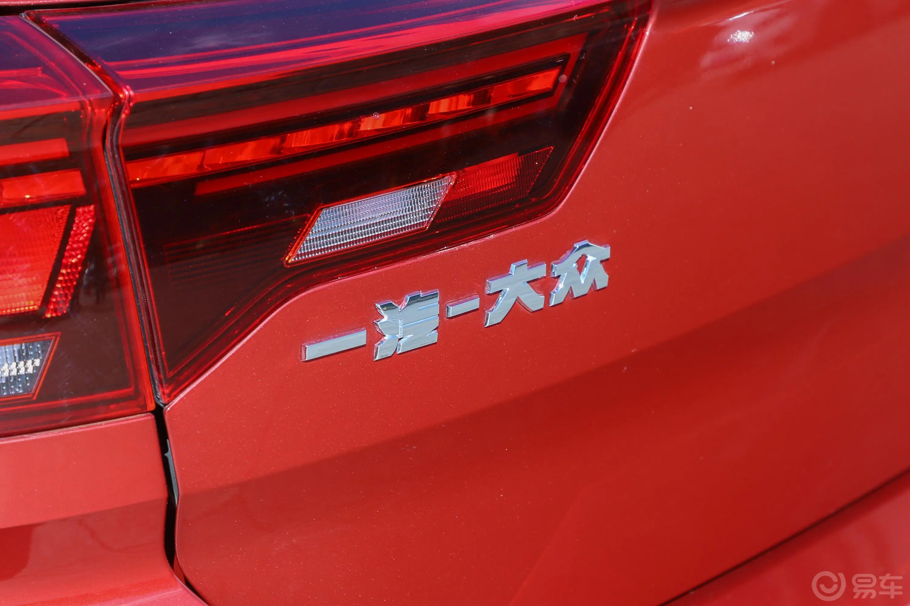 探歌280TSI 双离合 四驱 豪华型 国V外观