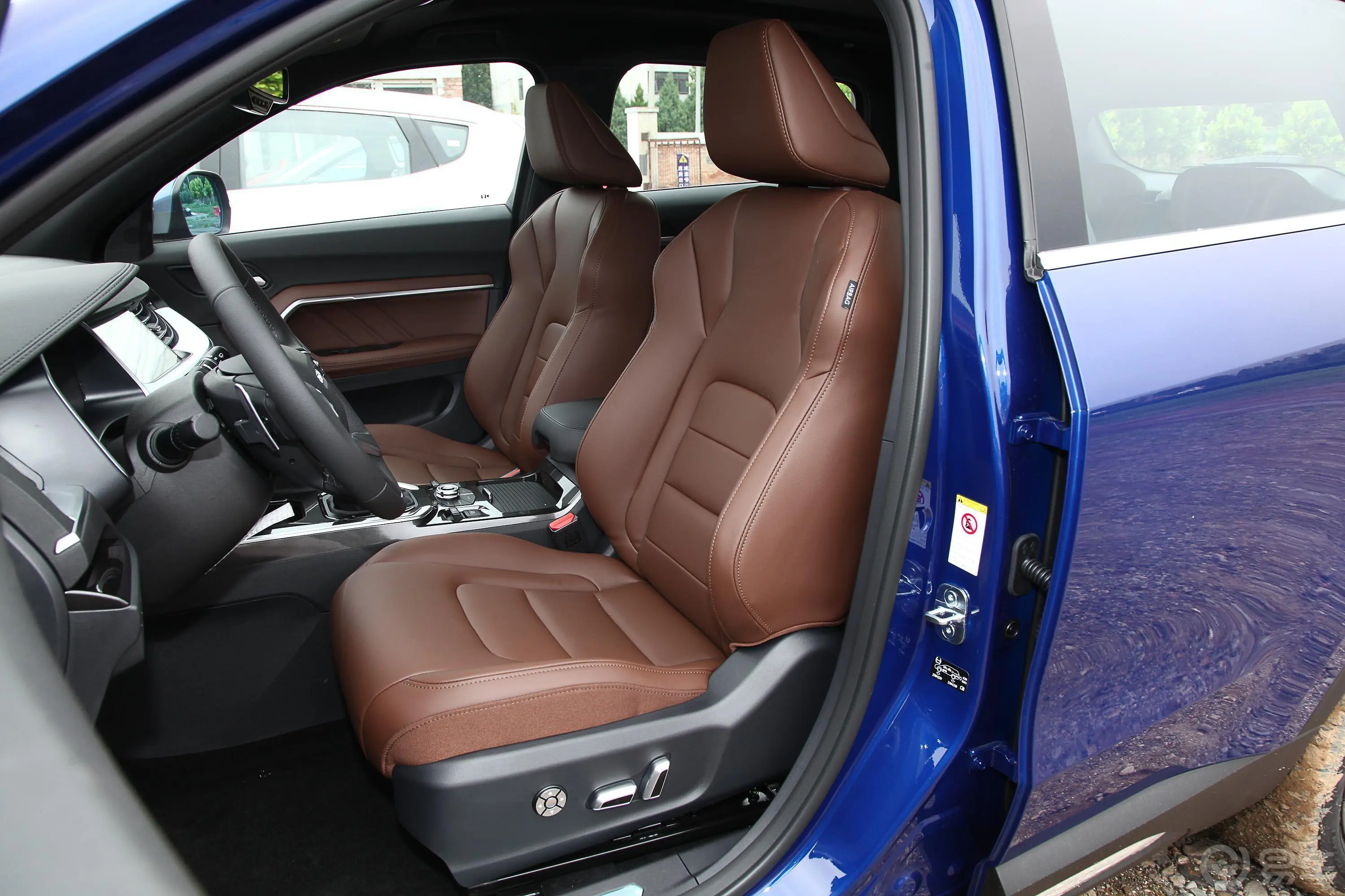 哈弗H6蓝标 1.5GDIT 双离合 超豪版驾驶员座椅