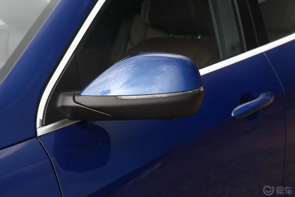 哈弗H6蓝标 1.5GDIT 双离合 超豪版主驾驶后视镜背面