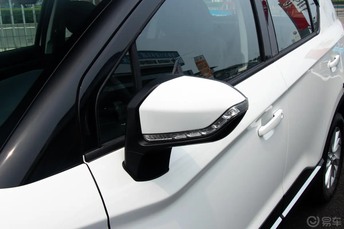 海马S5青春版1.6L 手动 豪华版主驾驶后视镜背面