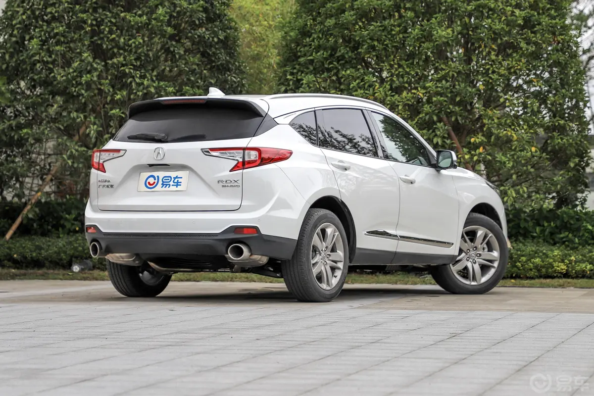 讴歌RDX2.0T 手自一体 四驱 钻享版 国V外观