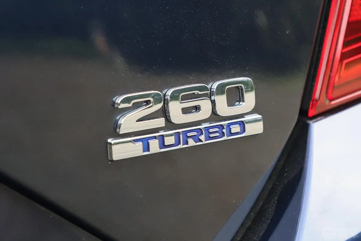 英仕派260TURBO CVT 精耀版 国V外观