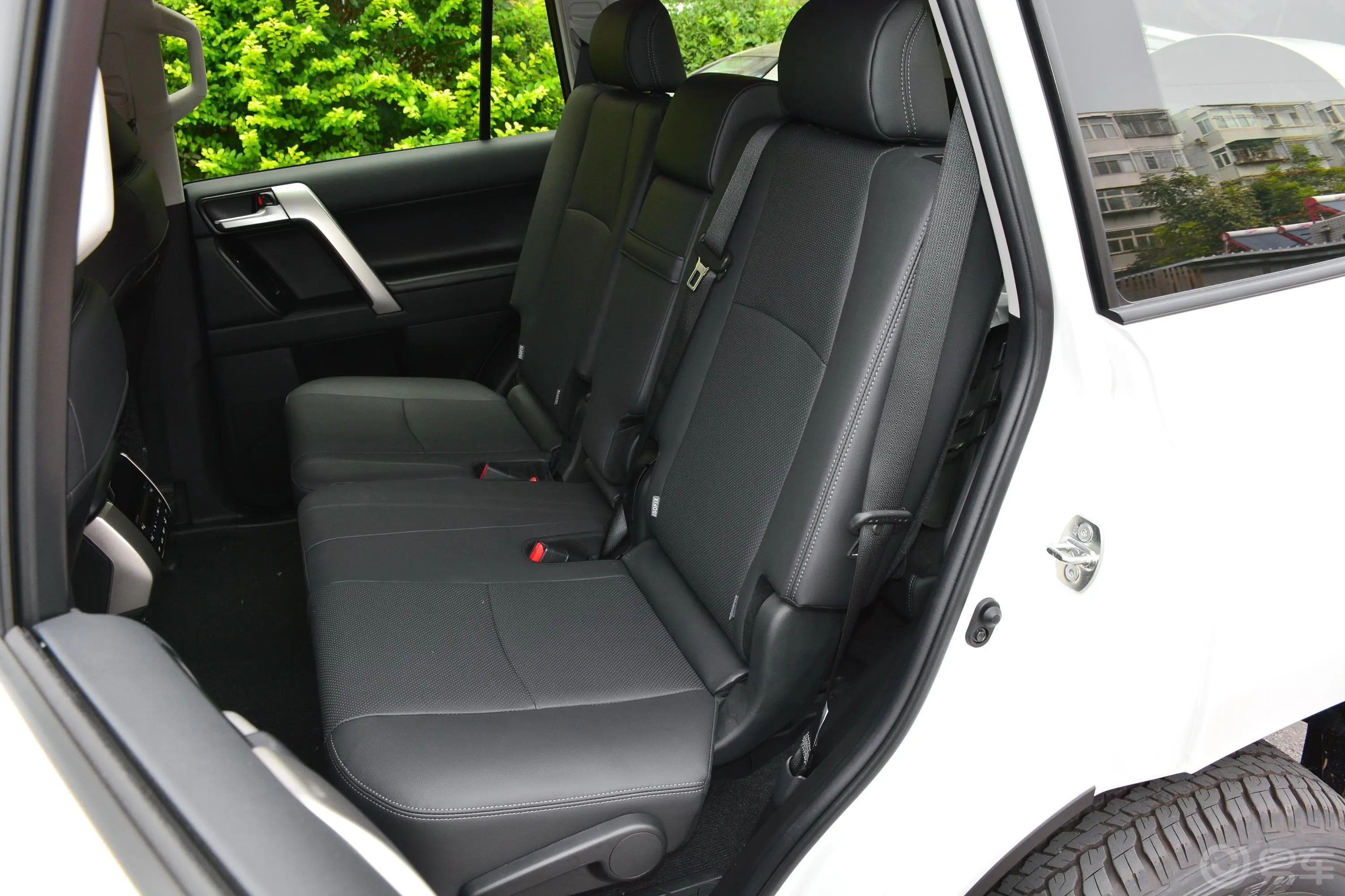 普拉多3.5L TX-L NAVI(后挂备胎)后排座椅