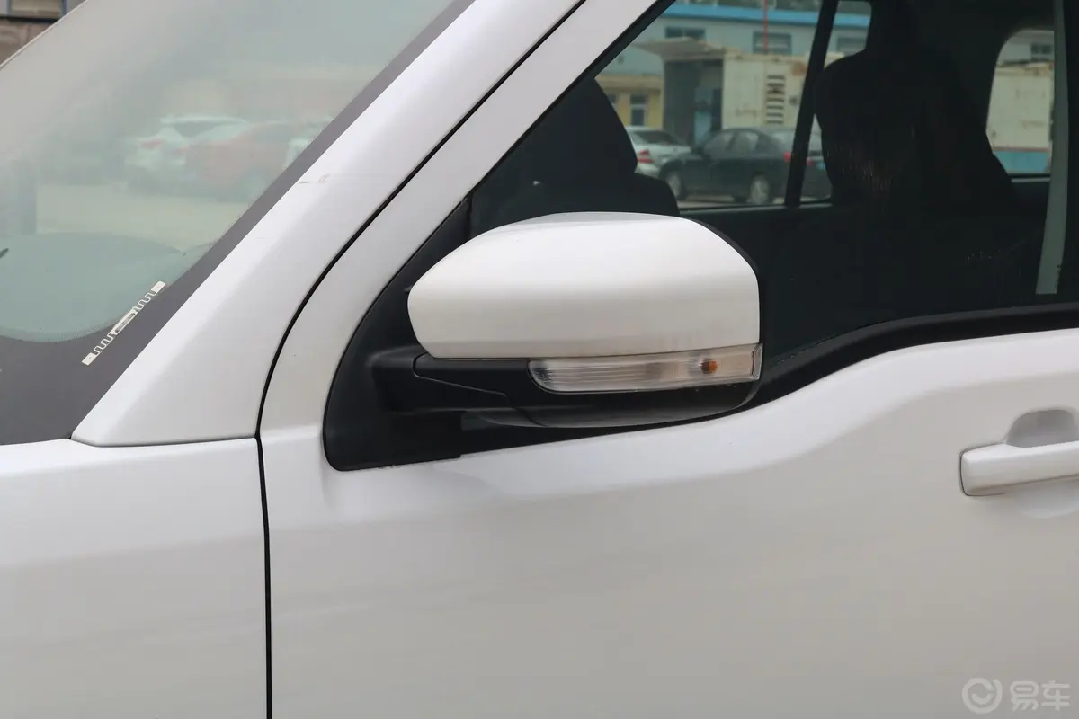 长安欧尚X70A1.5L 手动 舒适版 7座 国Ⅴ主驾驶后视镜背面