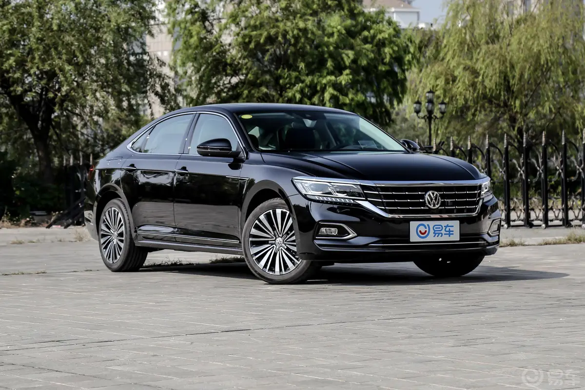 帕萨特380TSI 双离合 旗舰版 国VI前轮毂造型