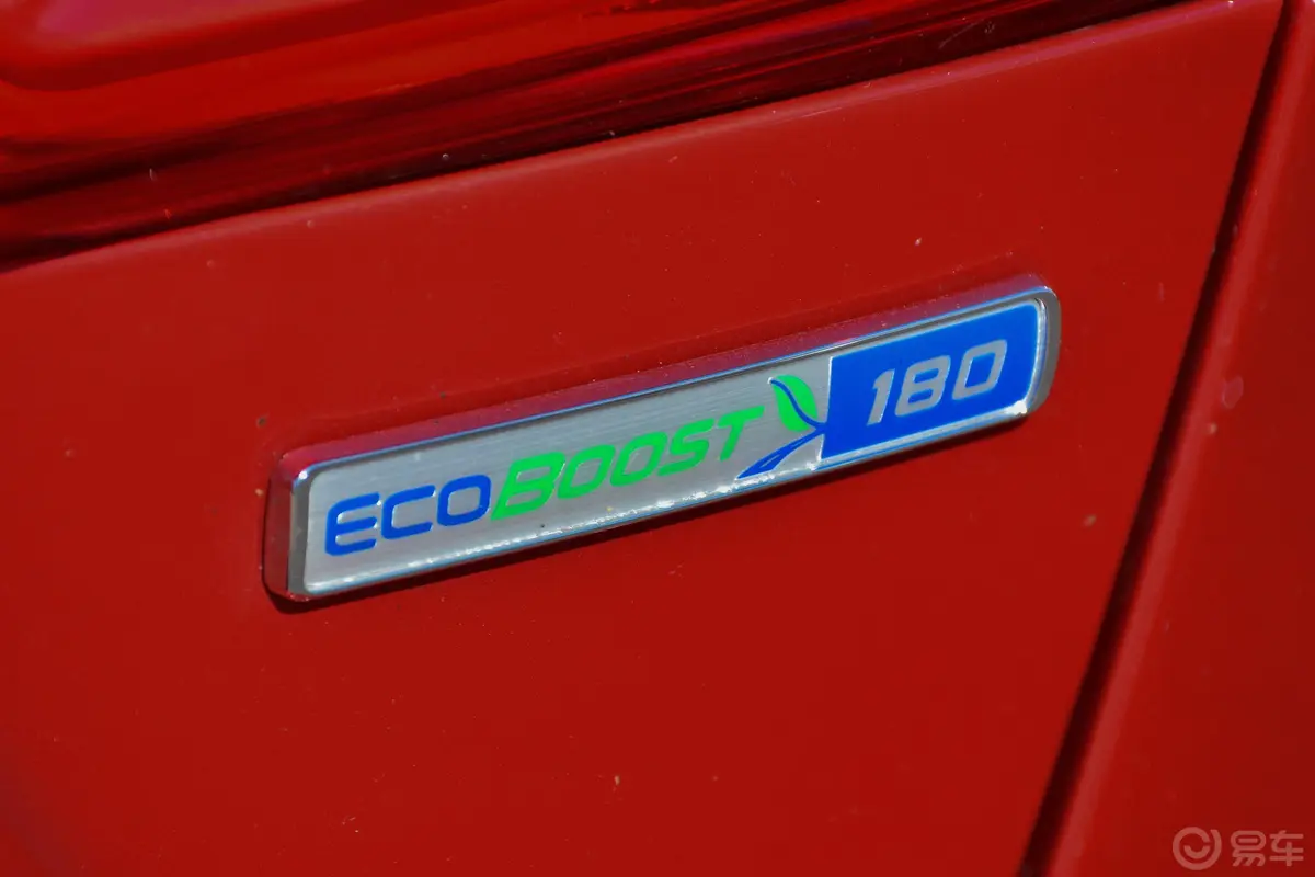 福克斯三厢 EcoBoost125 自动 锋潮版 国V外观