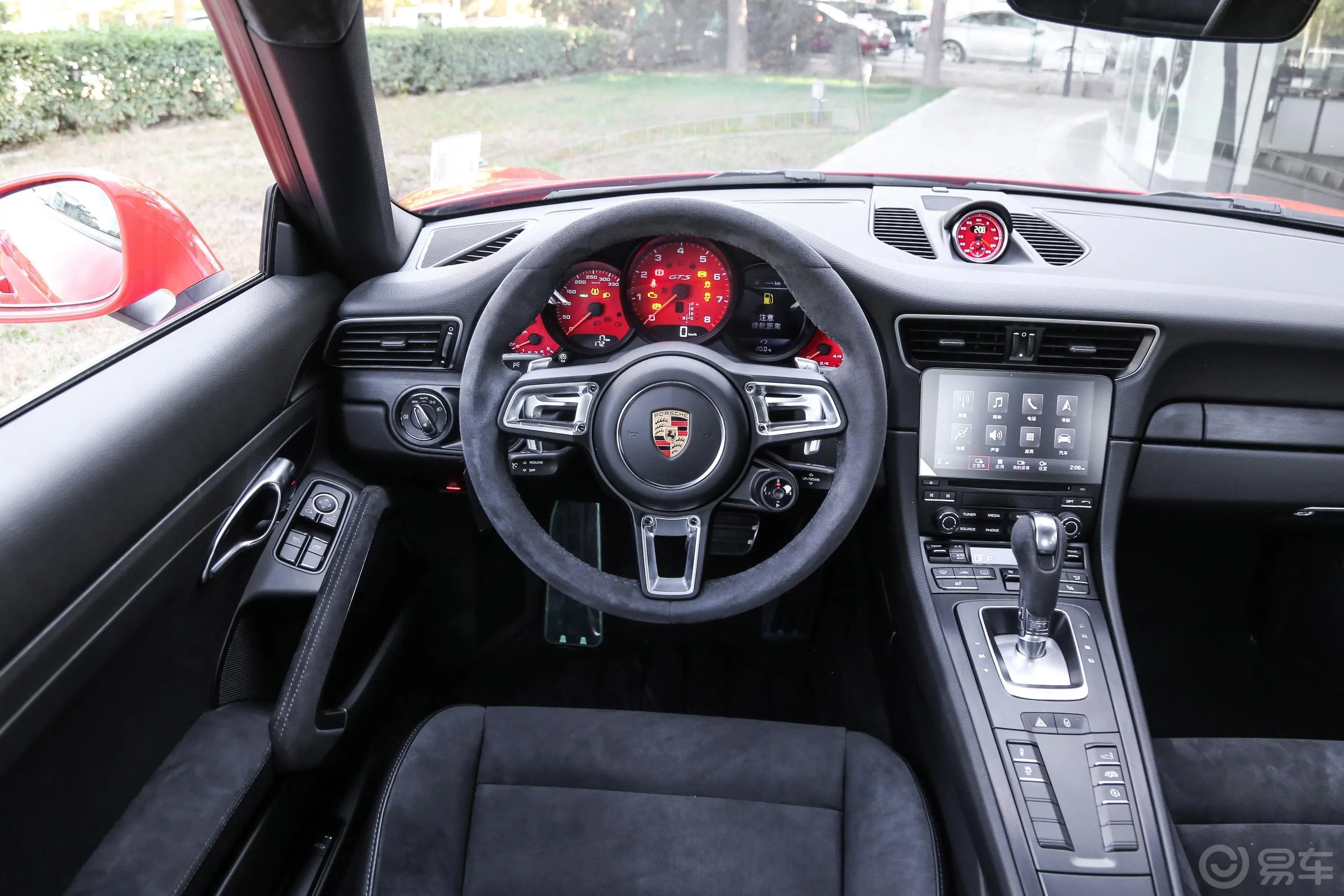 保时捷911Carrera GTS 3.0T驾驶位区域