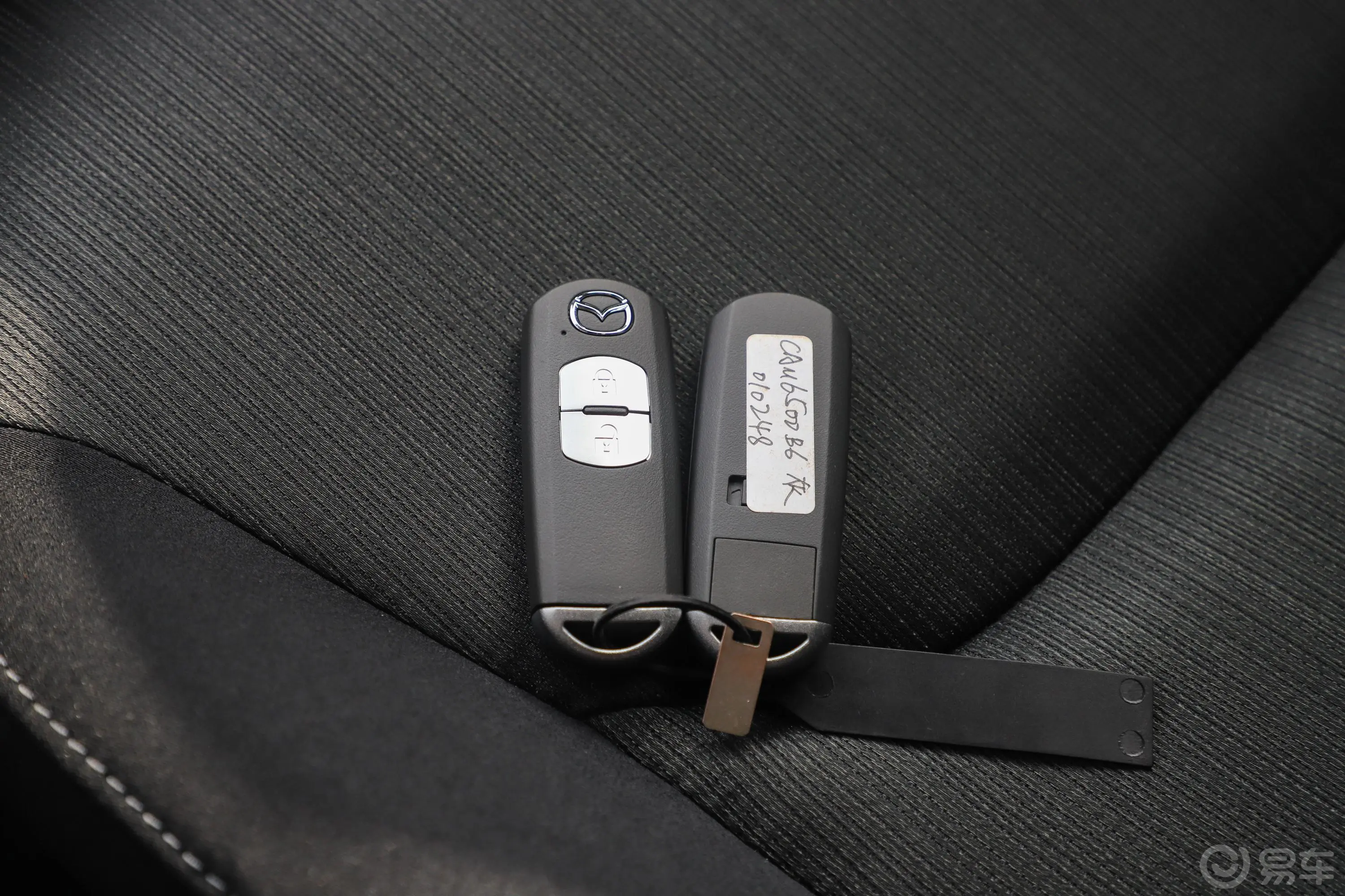 马自达CX-82.5L 手自一体 两驱 豪华版钥匙正面