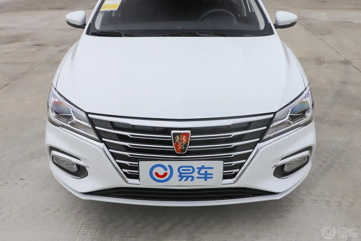 荣威i51.5L CVT 4G互联朗越版外观