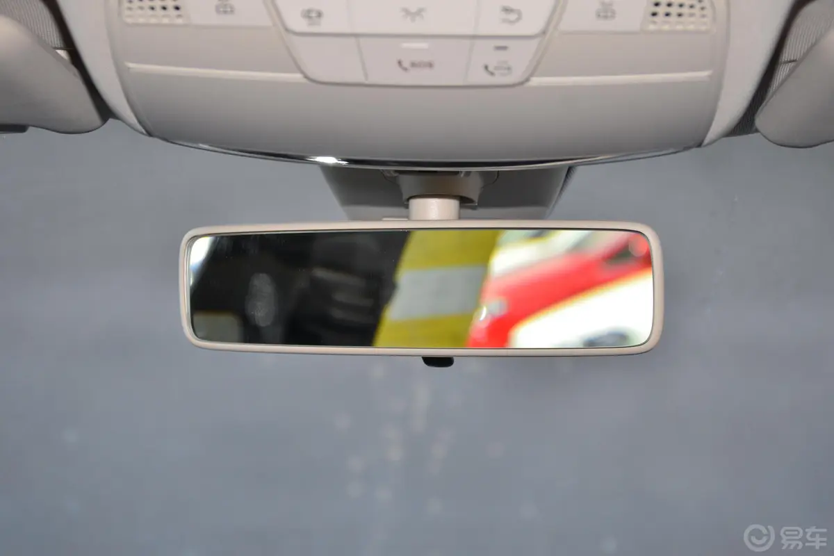 奔驰E级E 200 L 4MATIC 运动轿车内后视镜