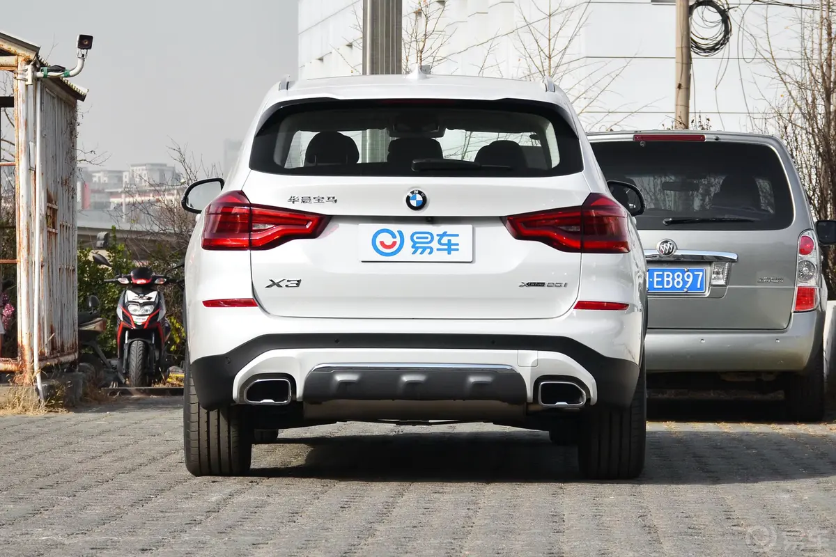 宝马X3xDrive 25i 豪华套装外观