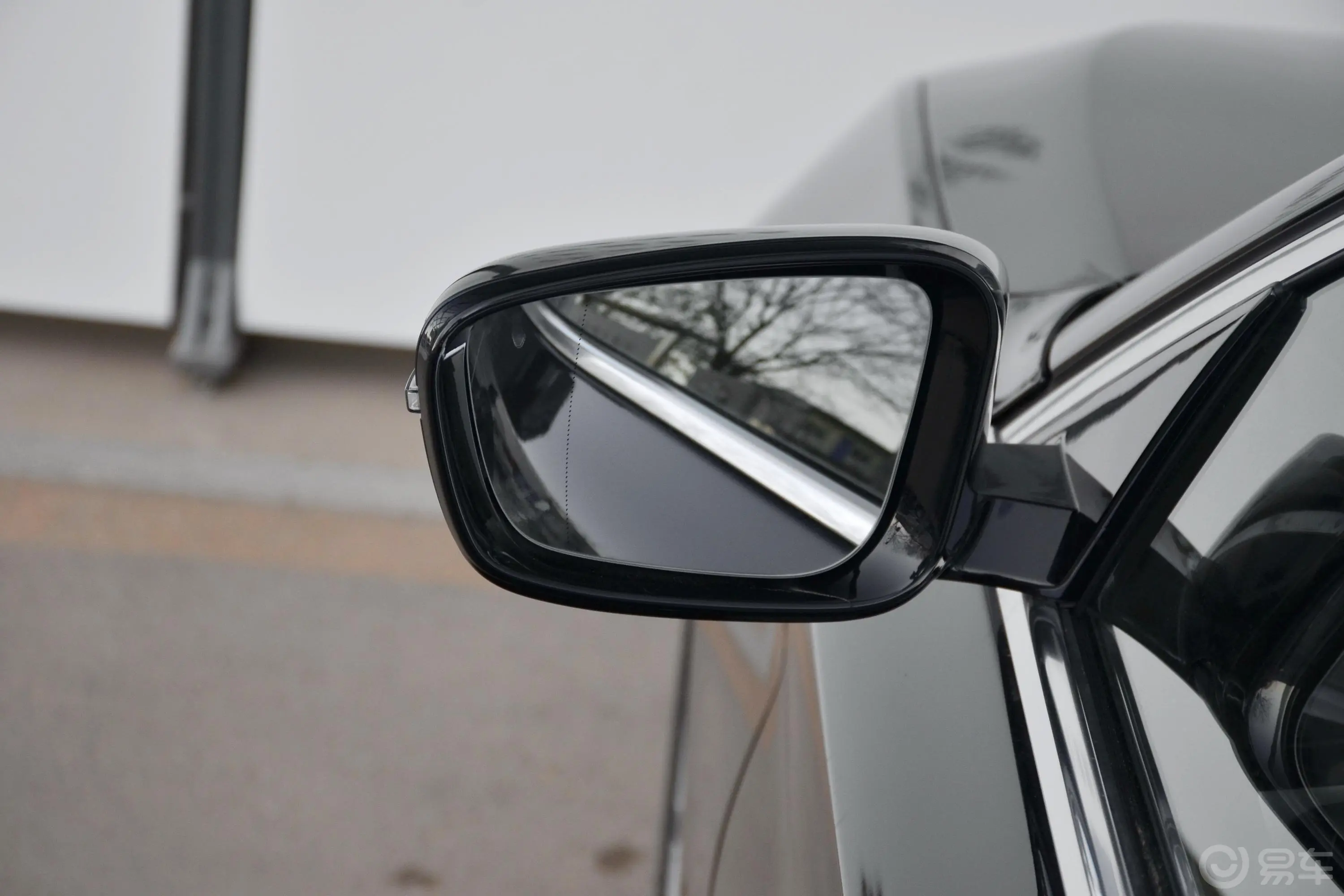 宝马5系525Li 豪华套装后视镜镜面