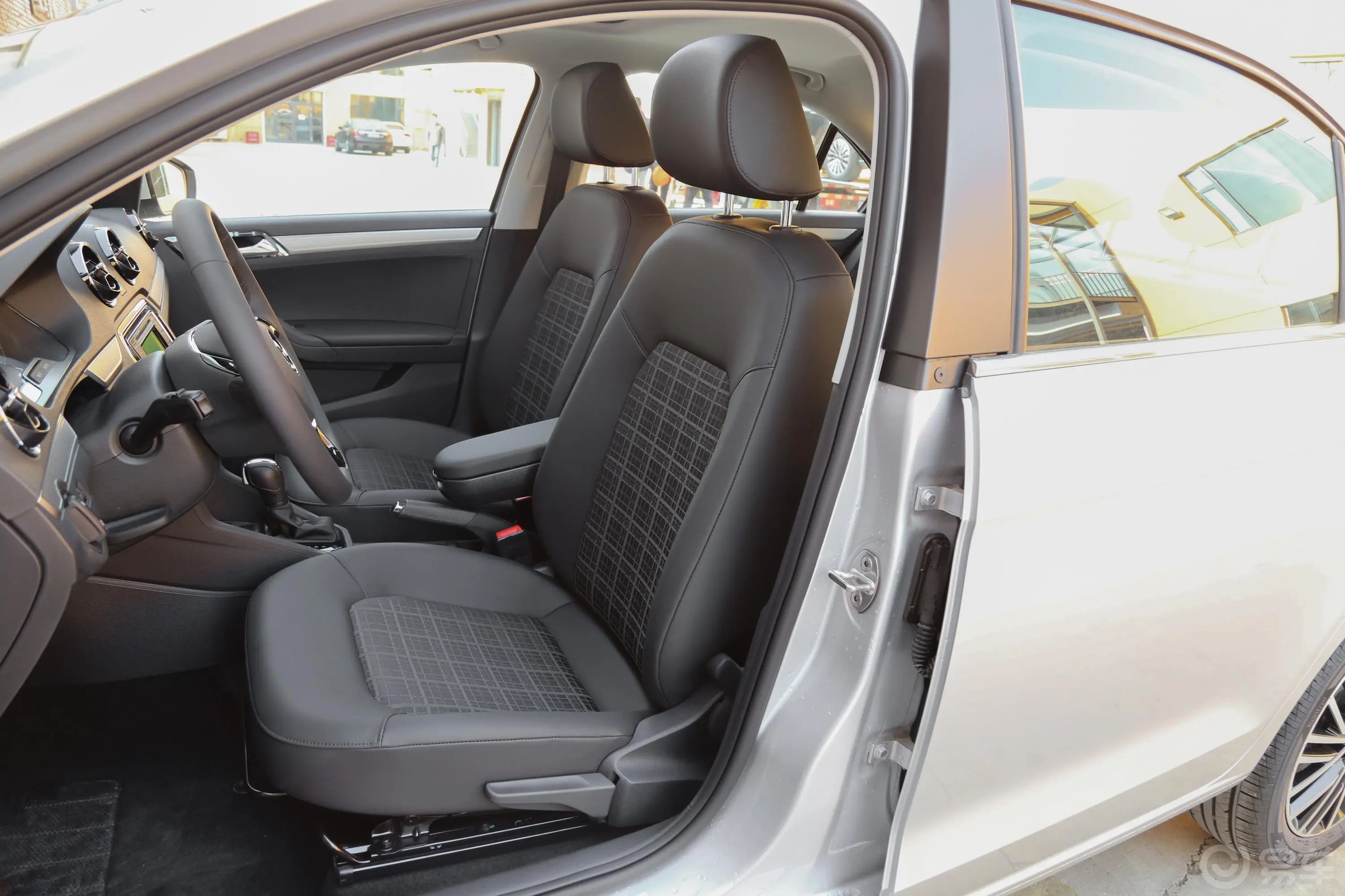 捷达梦想版 1.5L 自动 舒适版驾驶员座椅