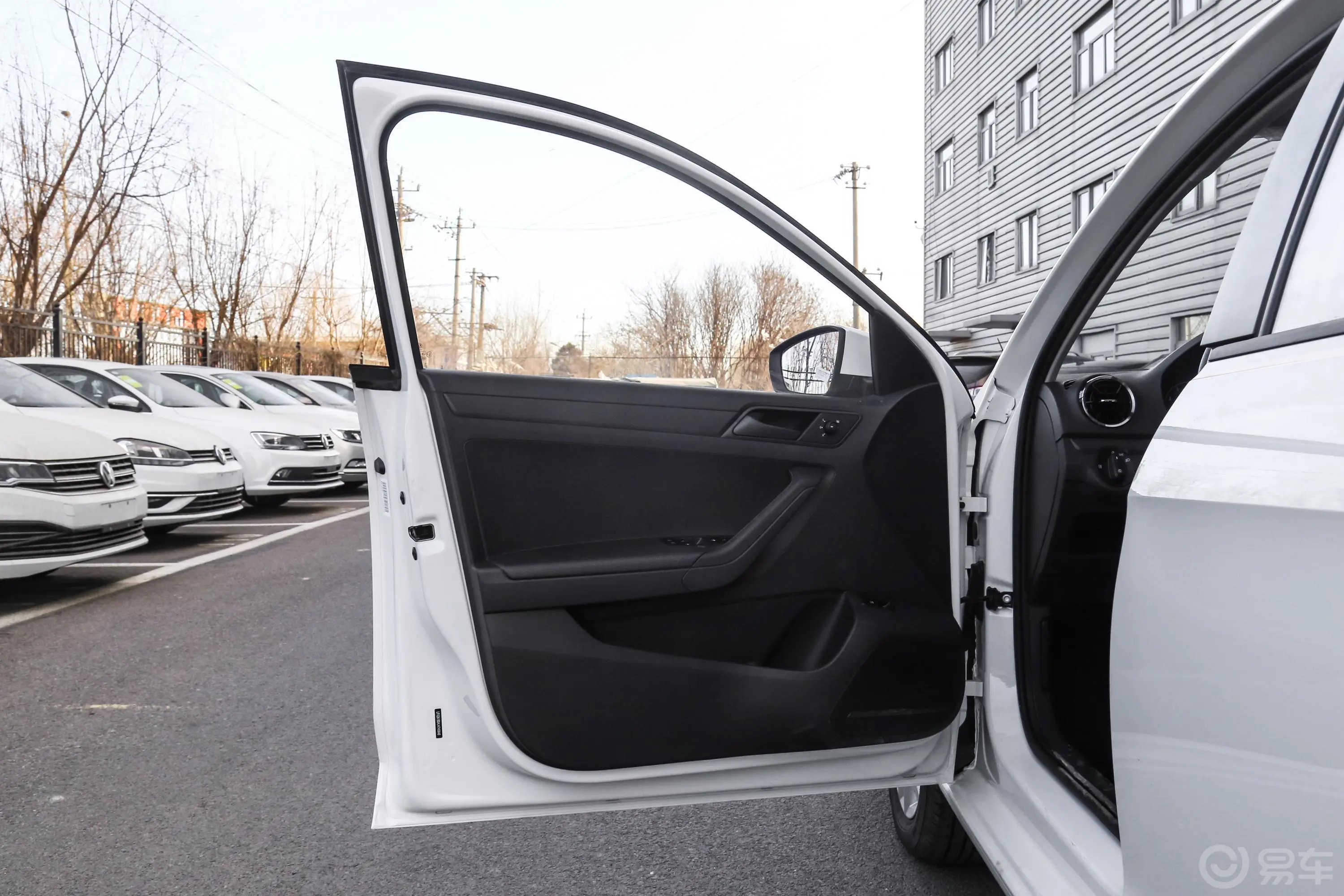捷达梦想版 1.5L 手动 时尚版驾驶员侧前车门