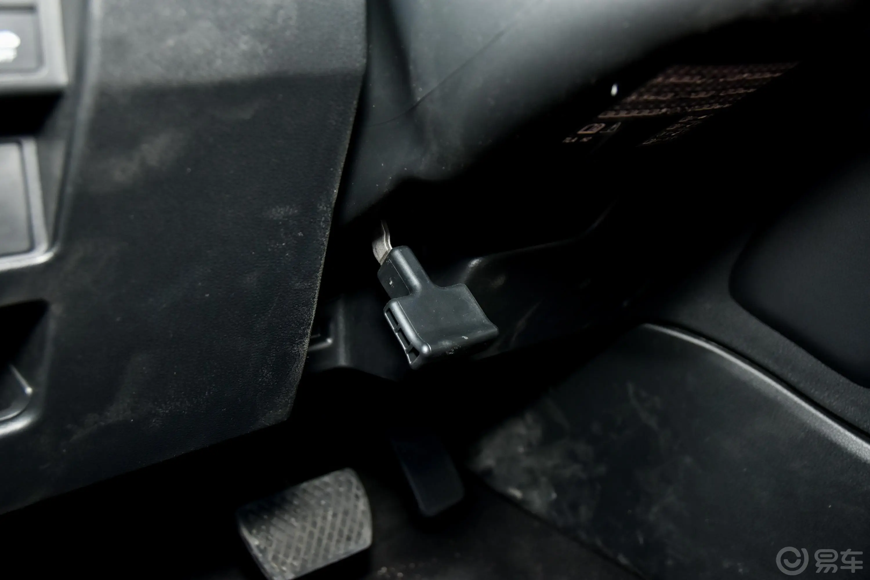 本田CR-V混动 2.0L 两驱 净驰版 国V方向盘调节