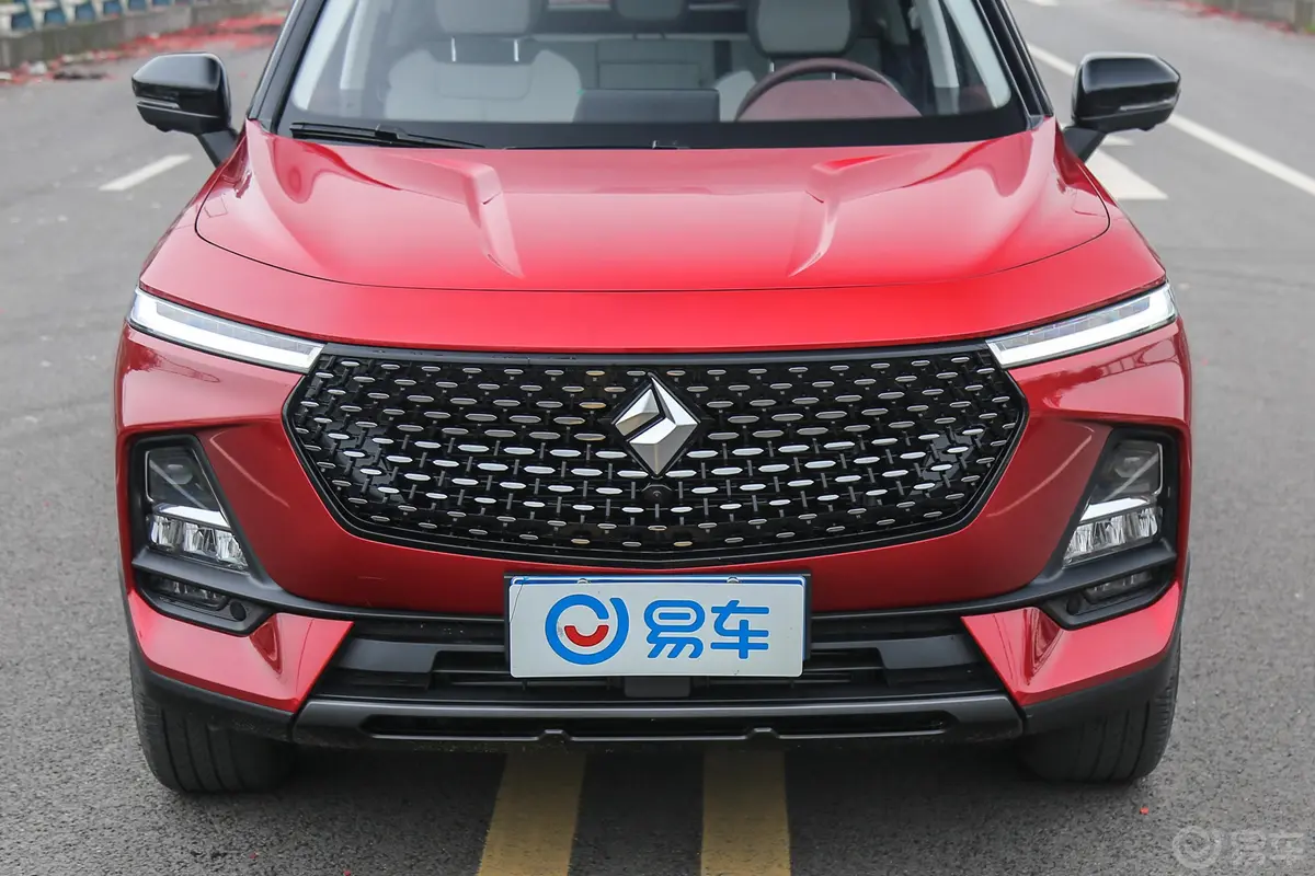 宝骏RS-51.5T CVT 智能驾控旗舰版 国V外观