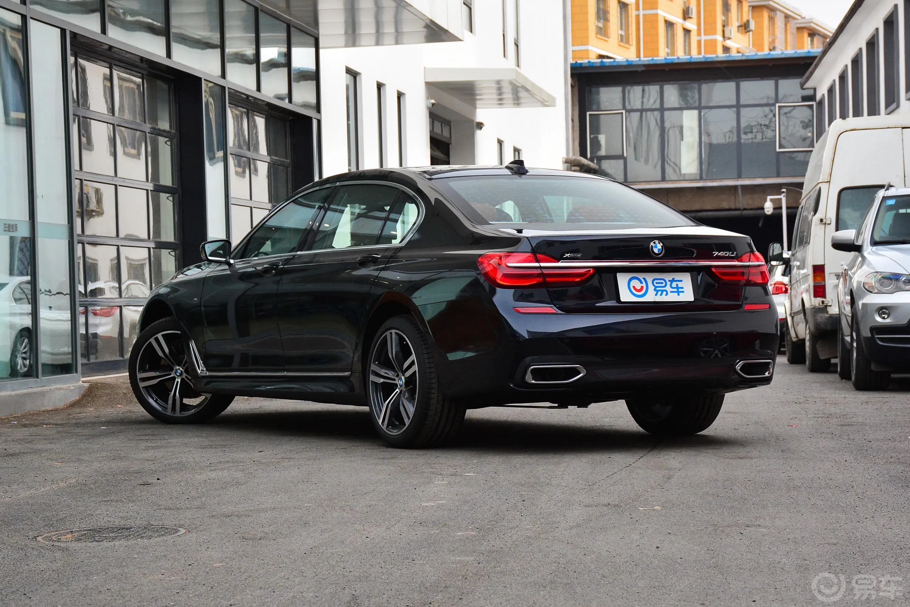 宝马7系740Li xDrive 尊享版 M运动套装外观