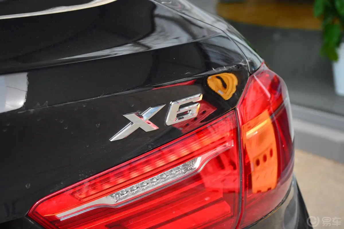 宝马X6xDrive35i M运动套装外观