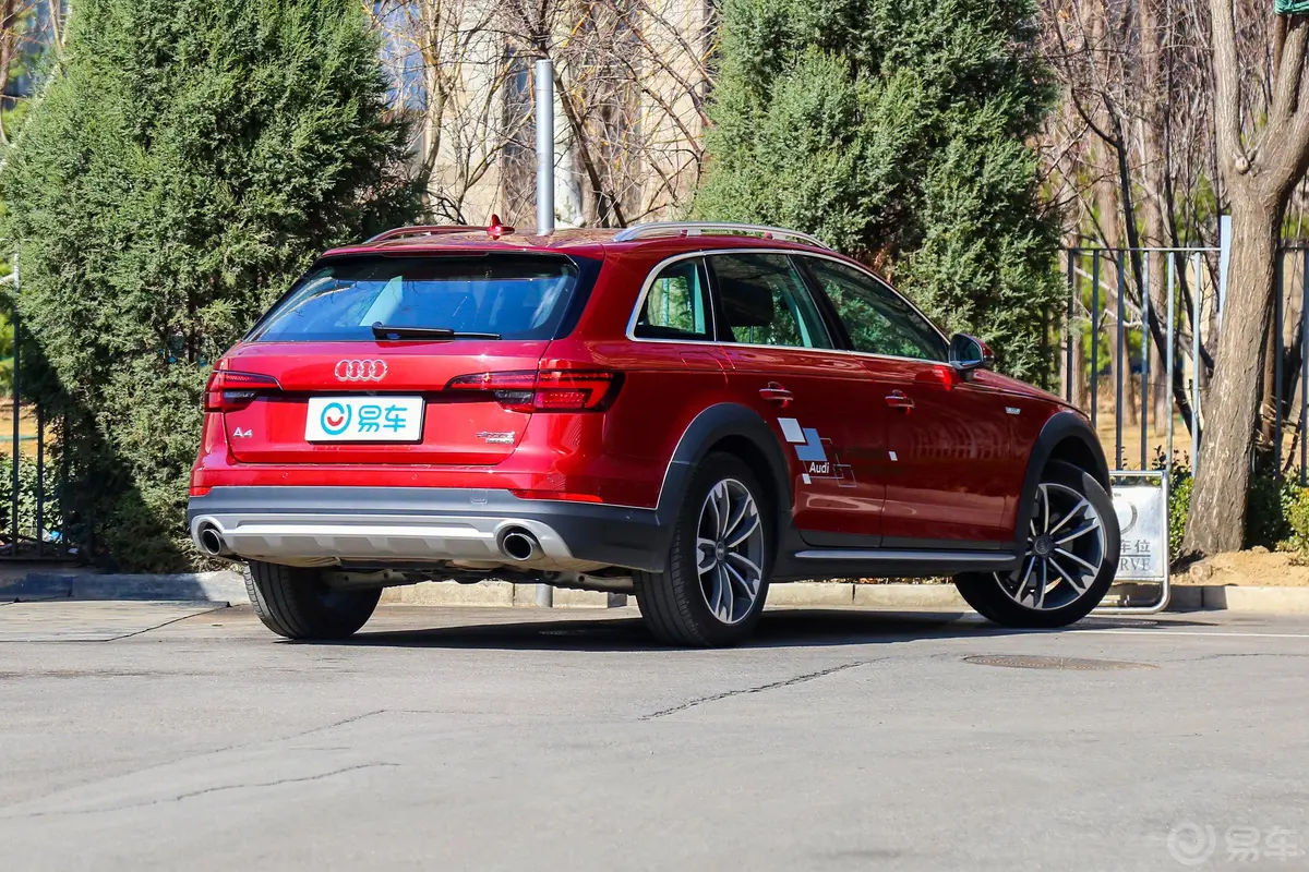 奥迪A4(进口)45TFSI allroad quattro 运动版外观