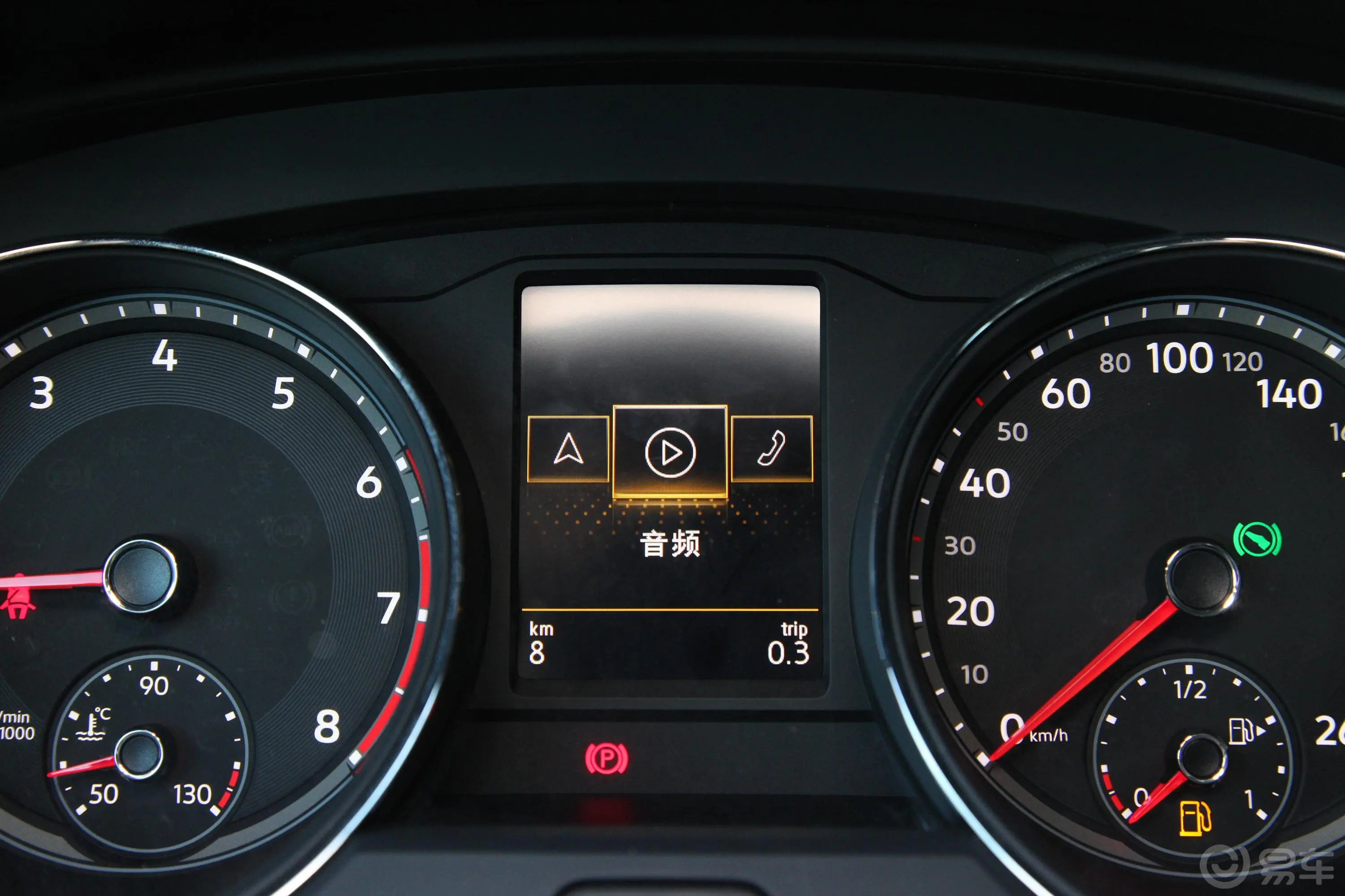途昂380TSI 四驱 舒适版内饰