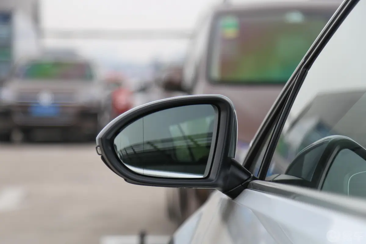 高尔夫(进口)旅行轿车 1.8TSI 双离合后视镜镜面