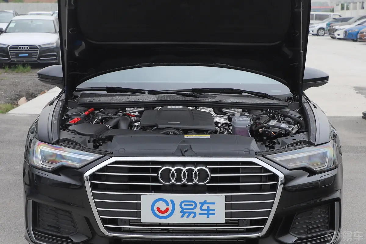 奥迪A6L40 TFSI 豪华动感版外观