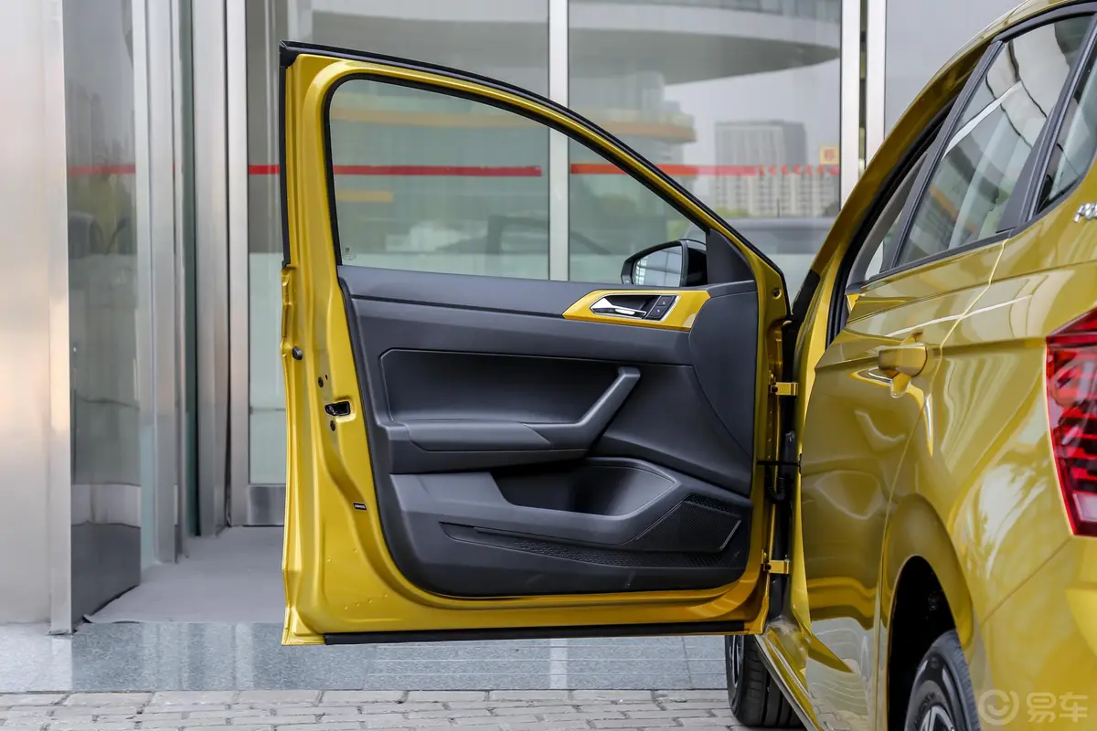 PoloPlus 1.5L 手自一体 Beats潮酷版驾驶员侧前车门