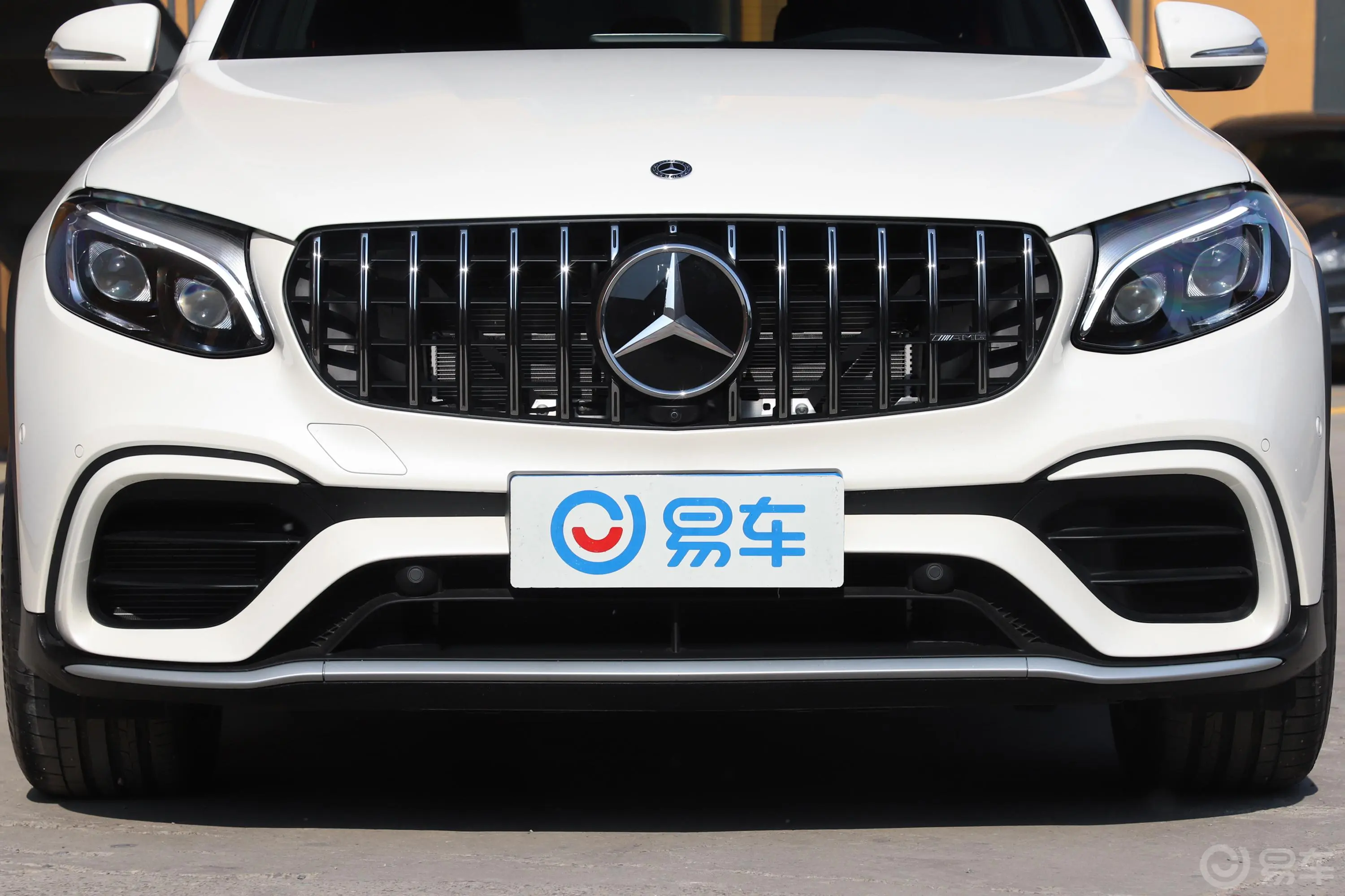 奔驰GLC AMGGLC 63 4MATIC+外观