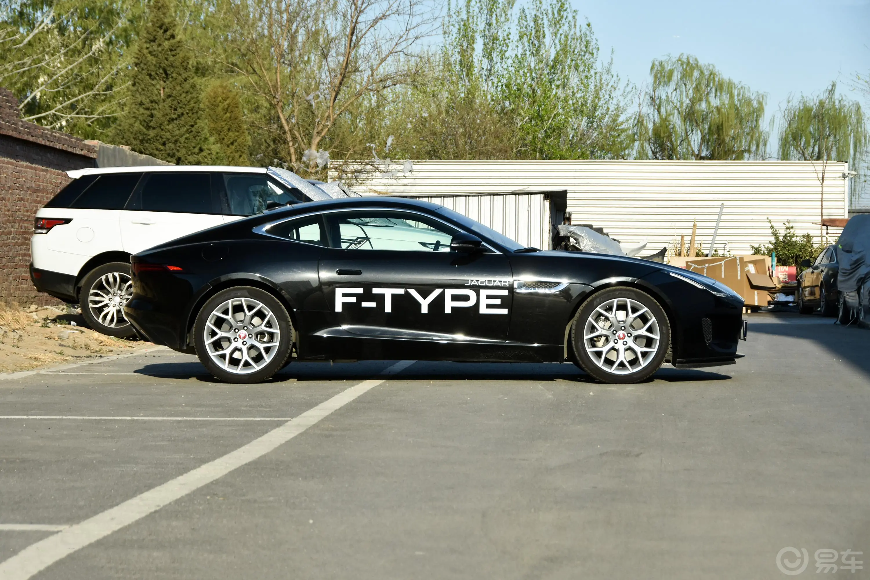 捷豹F-TYPE2.0T 后驱 硬顶版外观