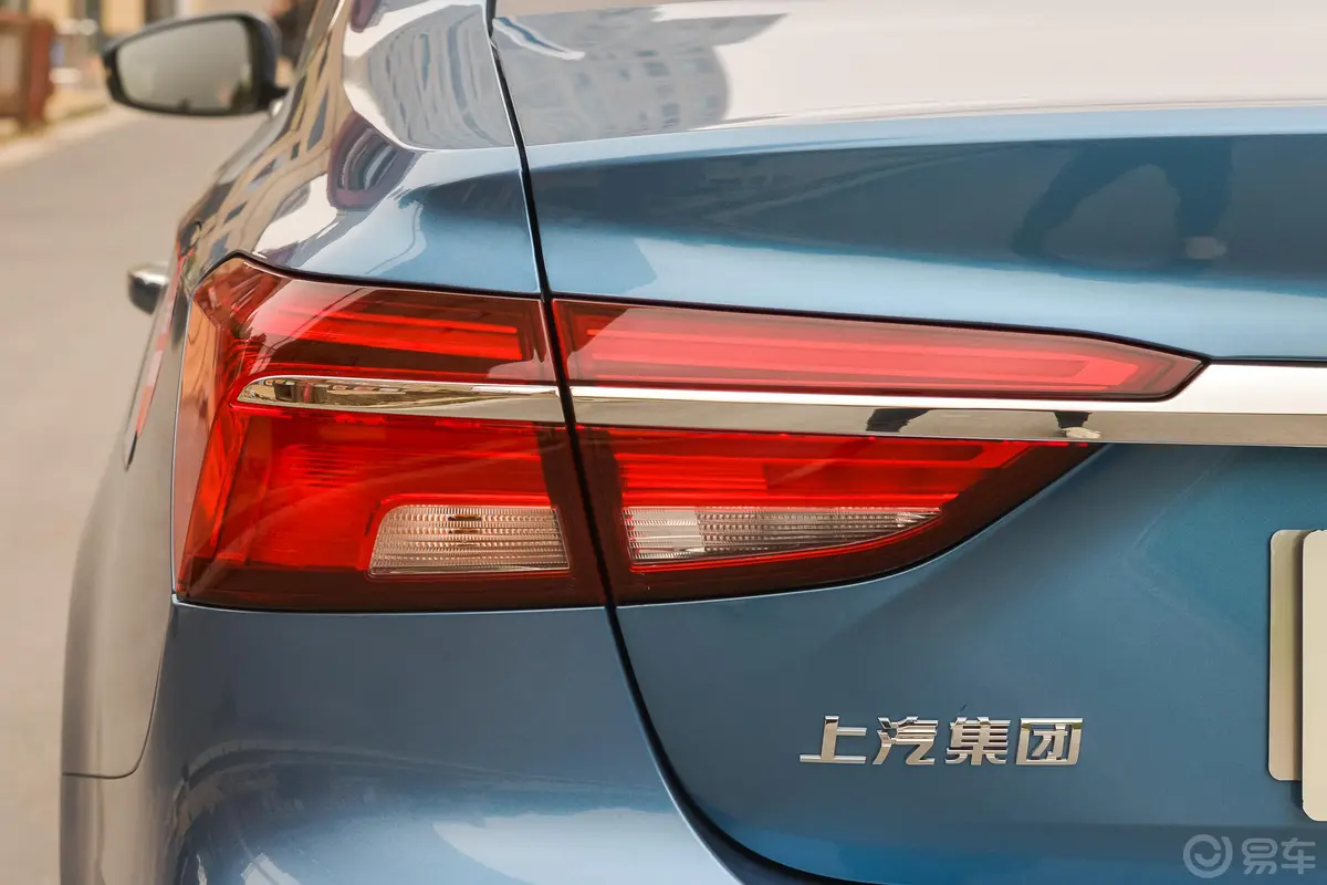 荣威i6PLUS 1.6L CVT 4G互联旗舰大赞版 国V外观