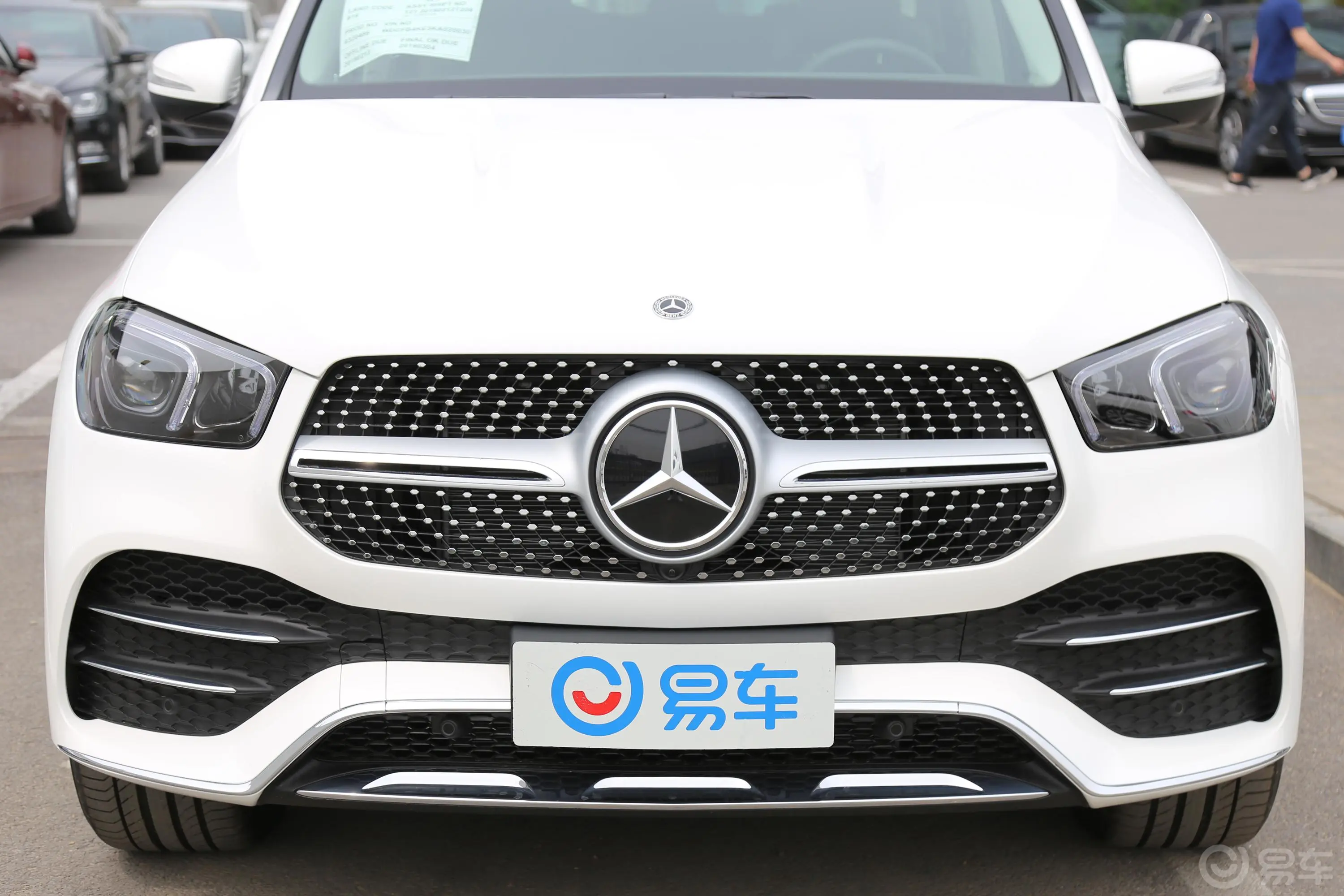 奔驰GLEGLE 350 4MATIC 豪华版外观