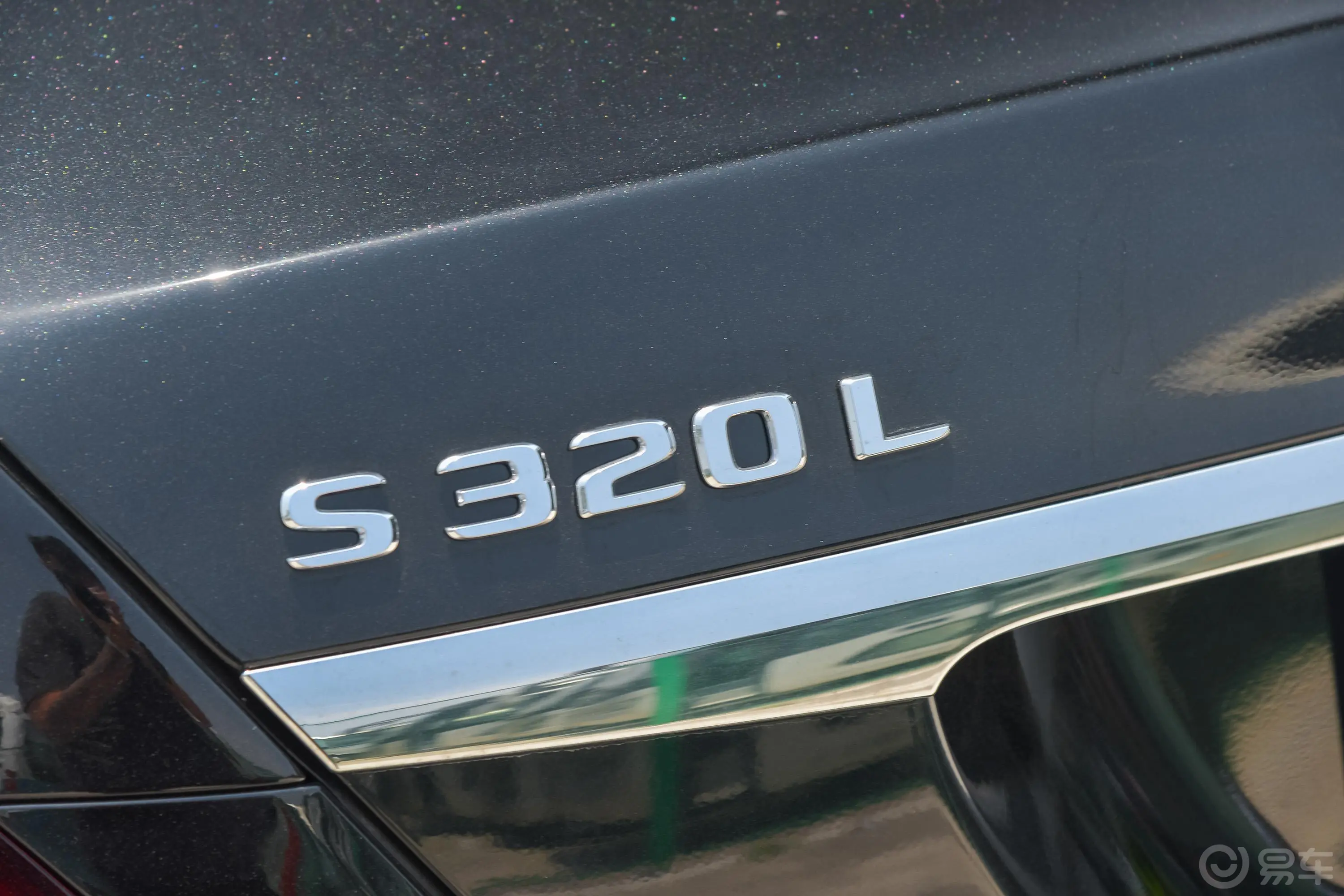奔驰S级S 320 L外观