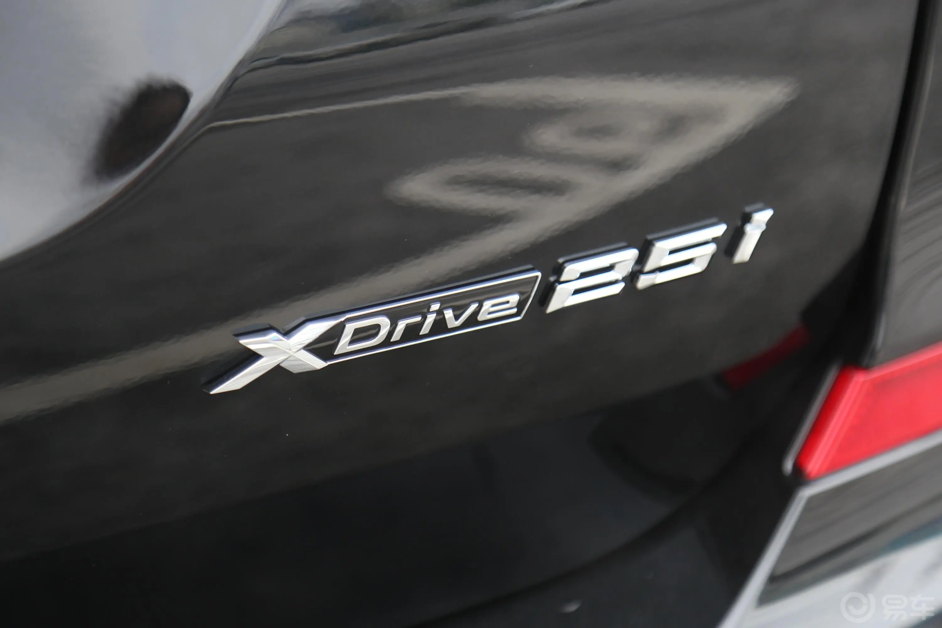 宝马X3xDrive 25i M钛金特别版外观