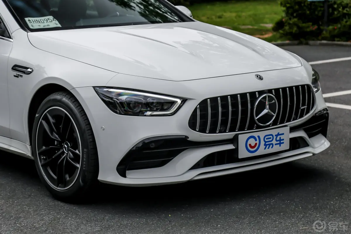 奔驰GT AMGAMG GT 53 4MATIC+ 四门跑车外观