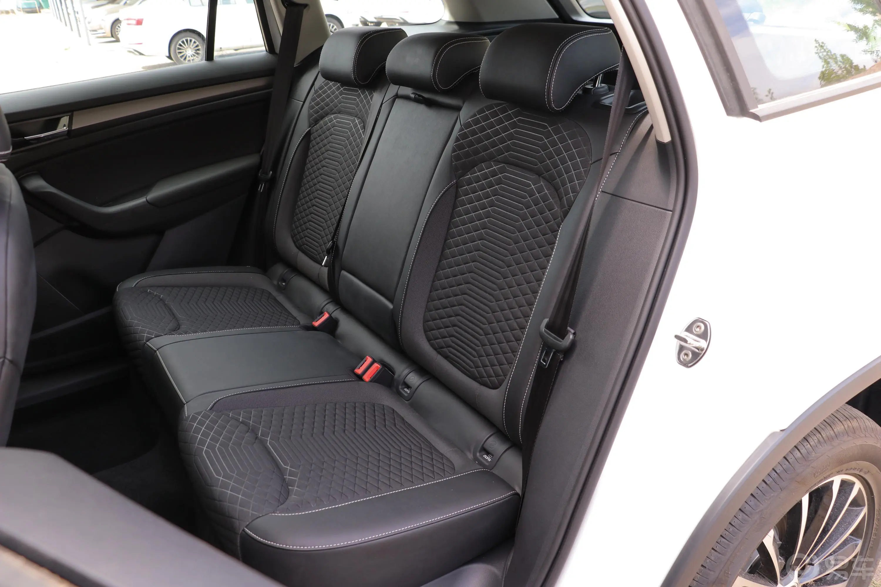 柯迪亚克改款 TSI330 两驱 舒适版 5座 国VI后排座椅