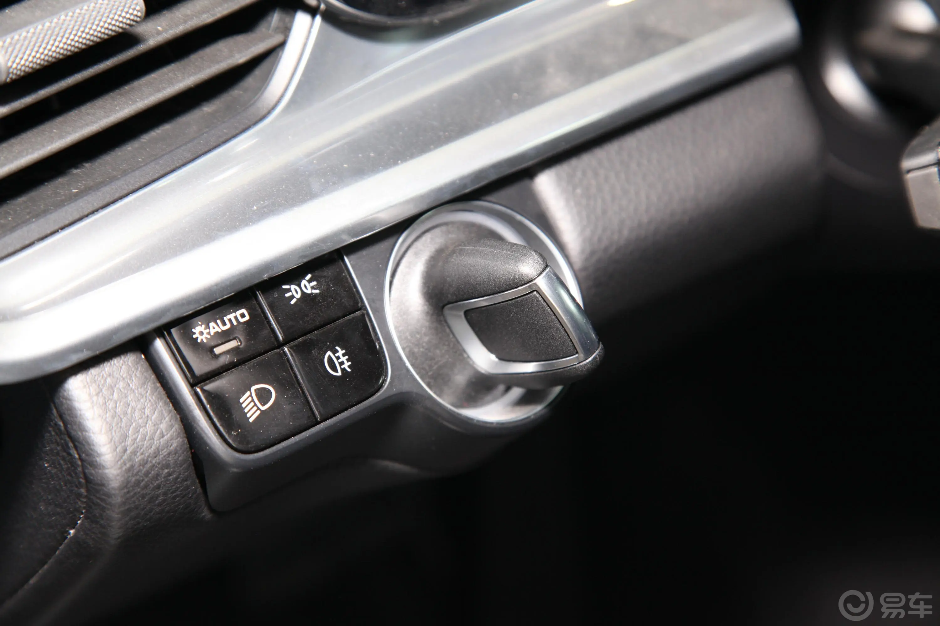 PanameraPanamera 4 Sport Turismo 2.9T钥匙孔或一键启动按键