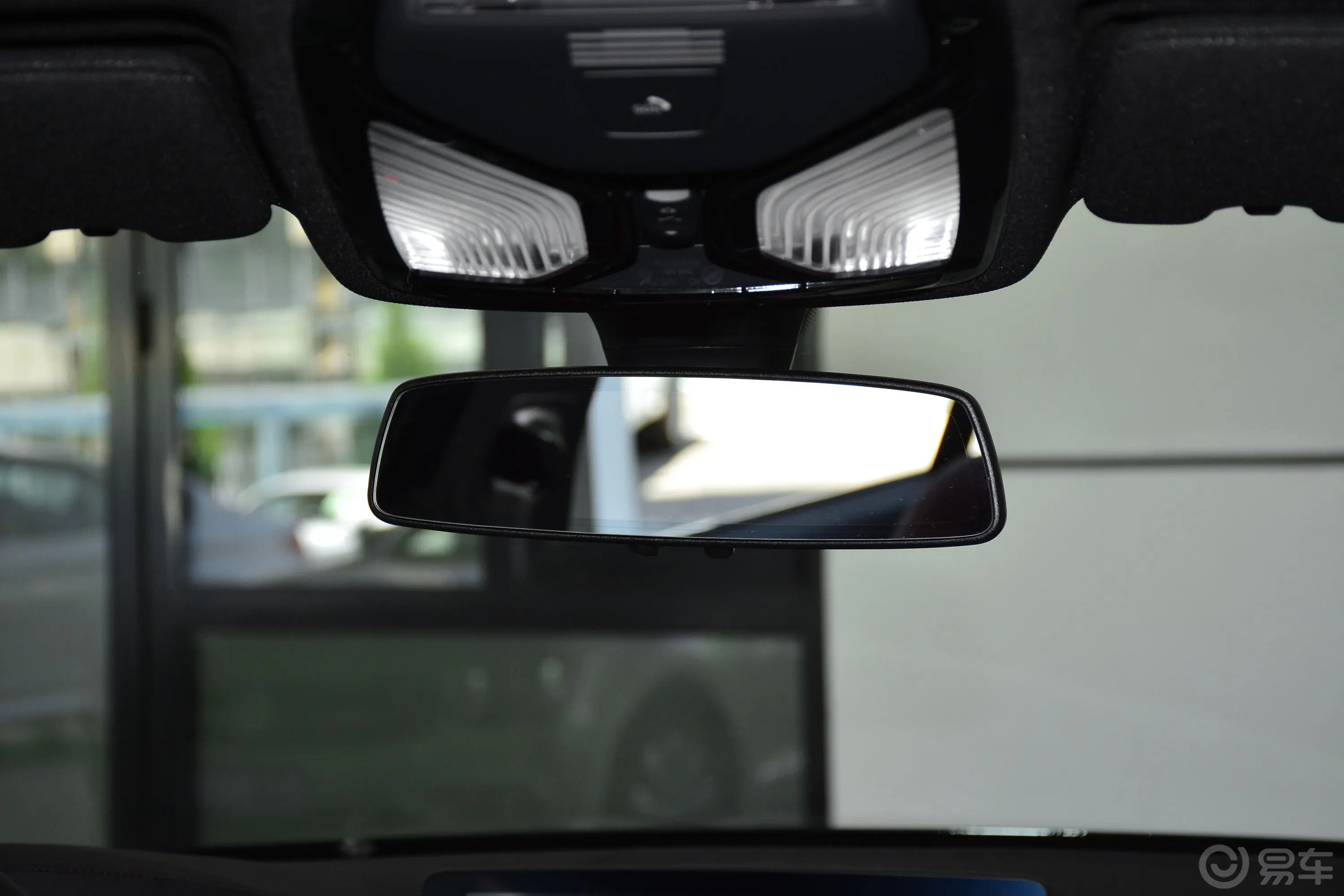 宝马5系改款 530Li 尊享型 M运动套装内后视镜