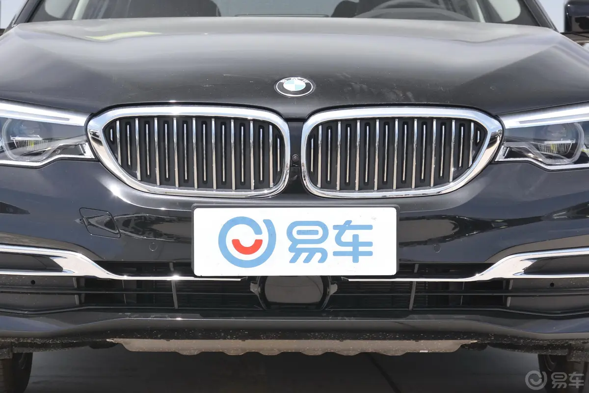 宝马5系改款 540Li 行政型外观