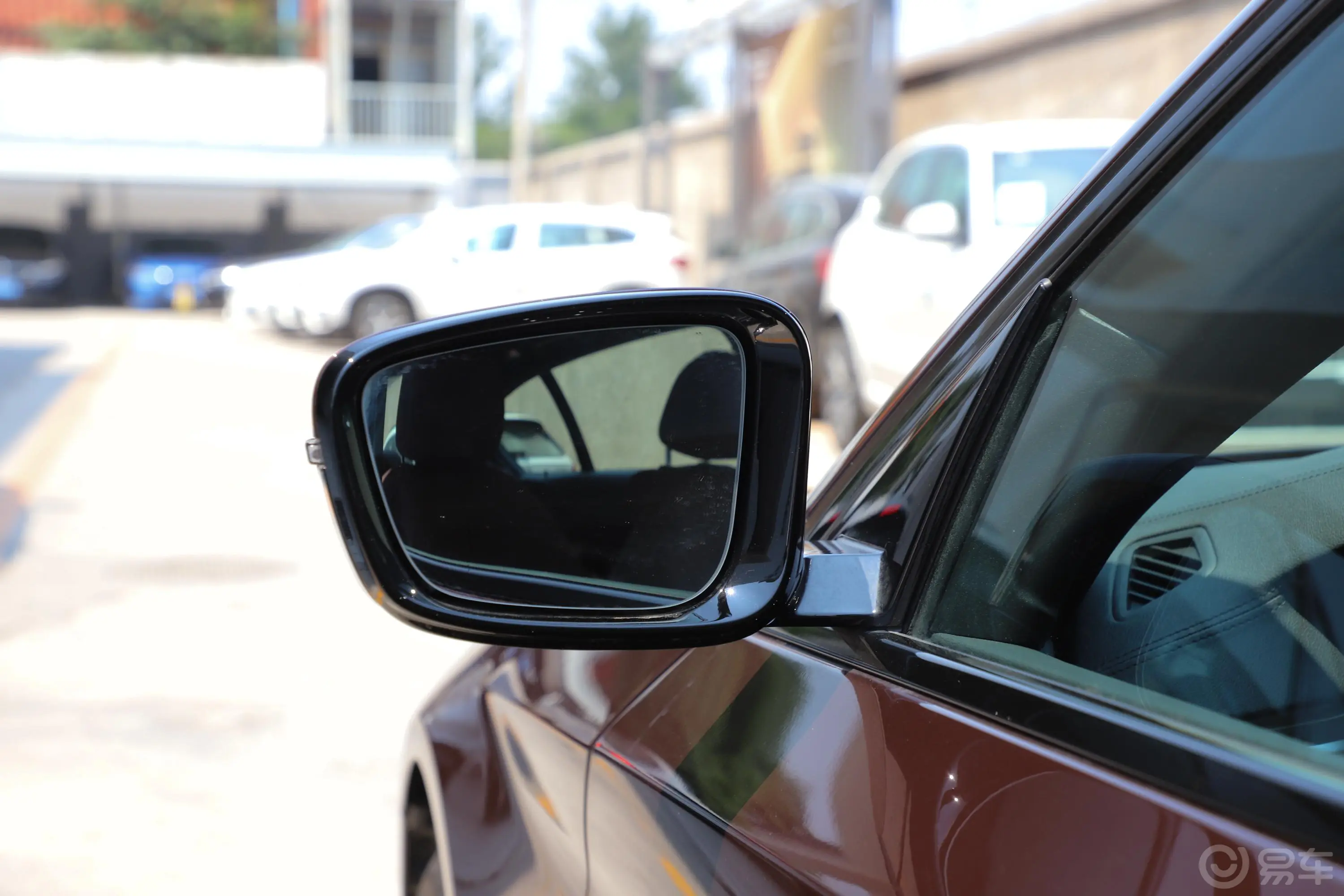 宝马5系改款 530Li xDrive M运动套装后视镜镜面
