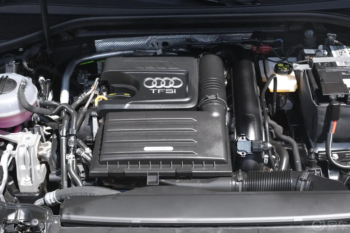 奥迪A3Sportback 35TFSI 运动版 国V外观