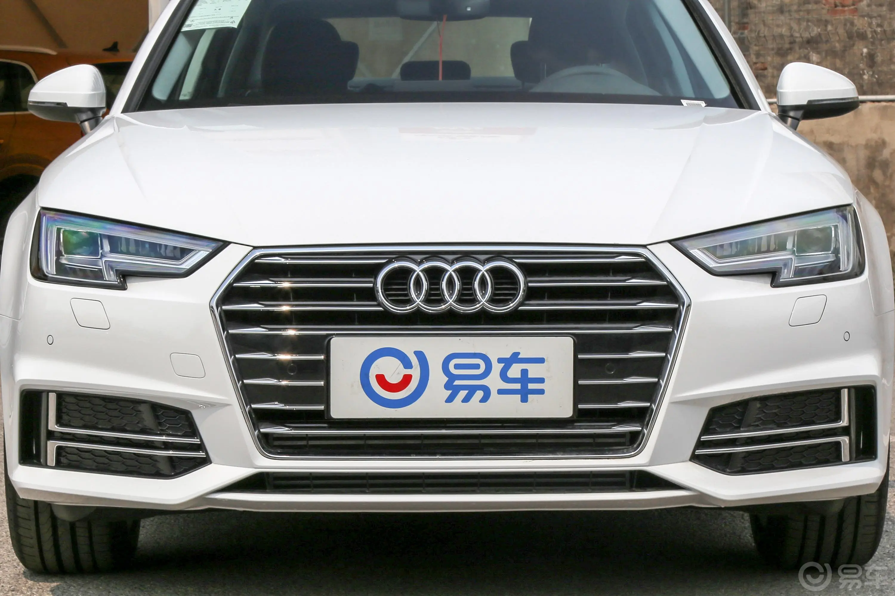 奥迪A4L40 TFSI 进取版 国VI外观