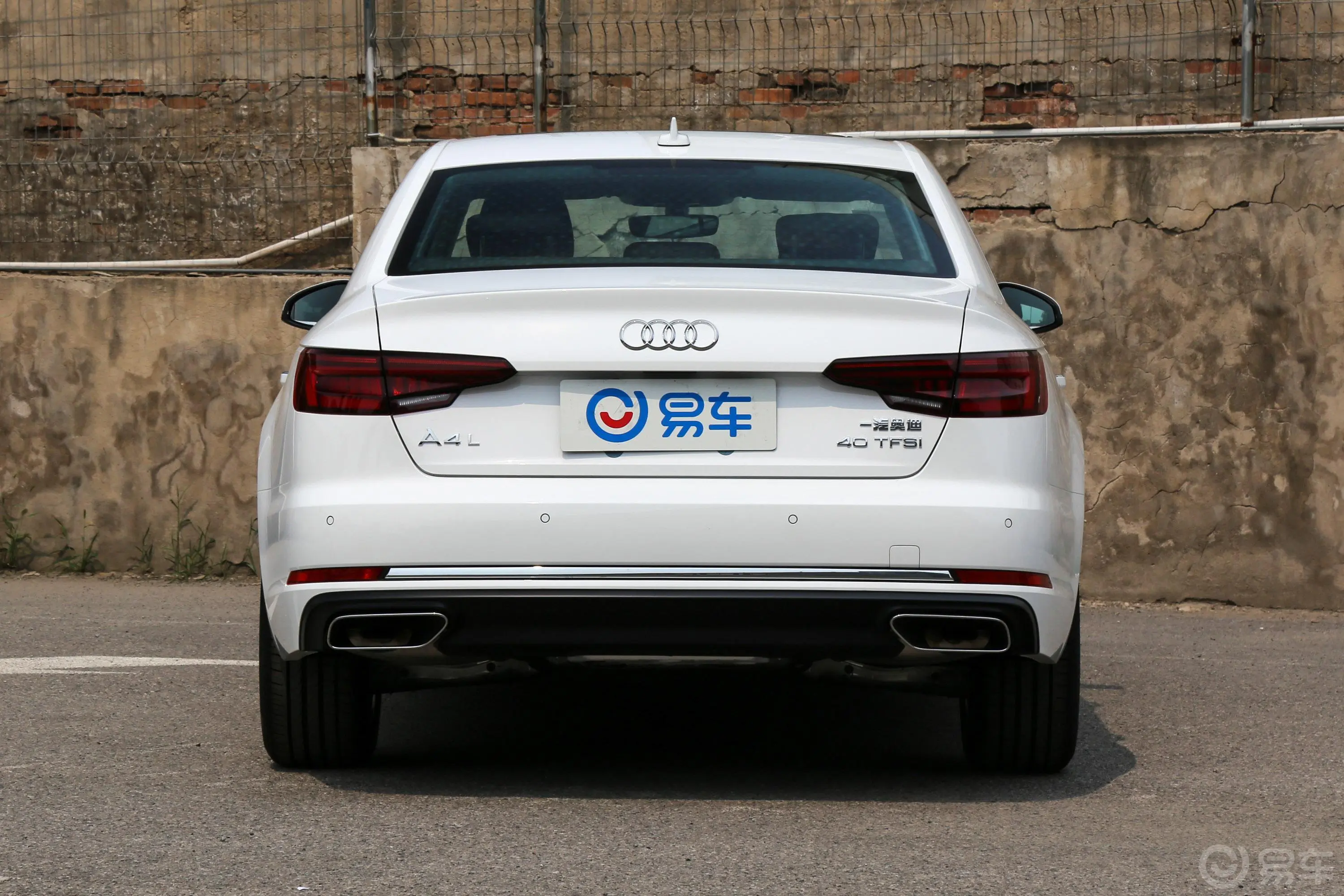 奥迪A4L40 TFSI 进取版 国VI外观