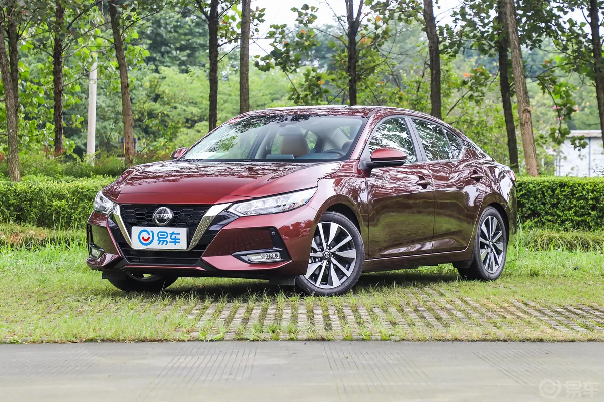 轩逸1.6TOP CVT 奢享版外观