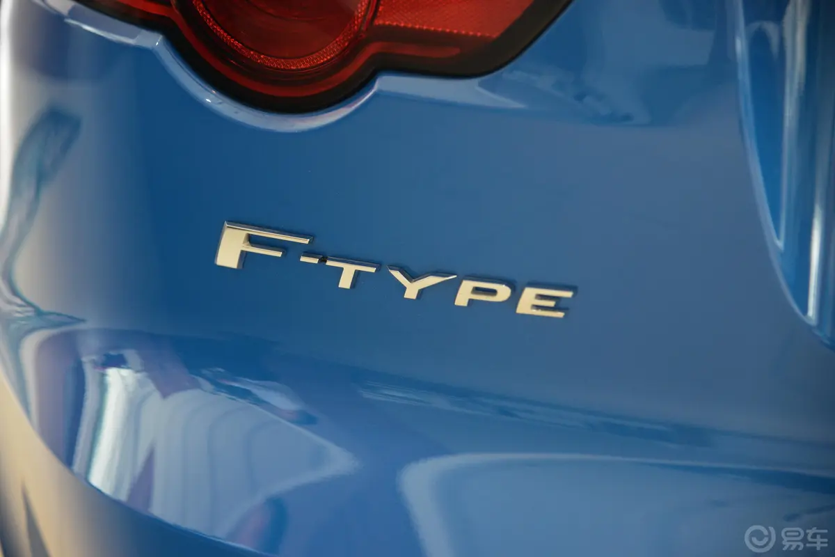 捷豹F-TYPE3.0T 四驱 R-Dynamic 硬顶版外观