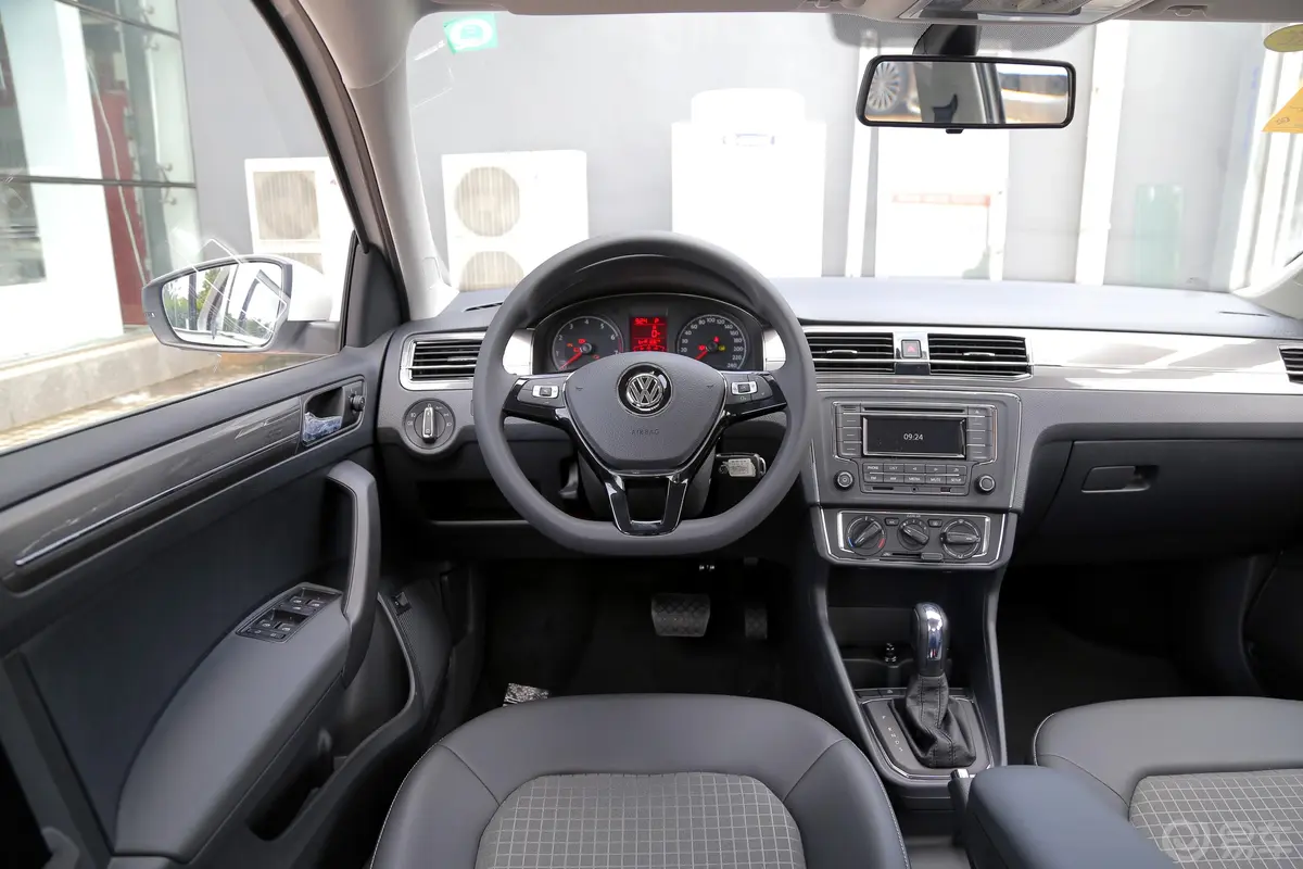 桑塔纳1.5L 自动 舒适版 国VI驾驶位区域