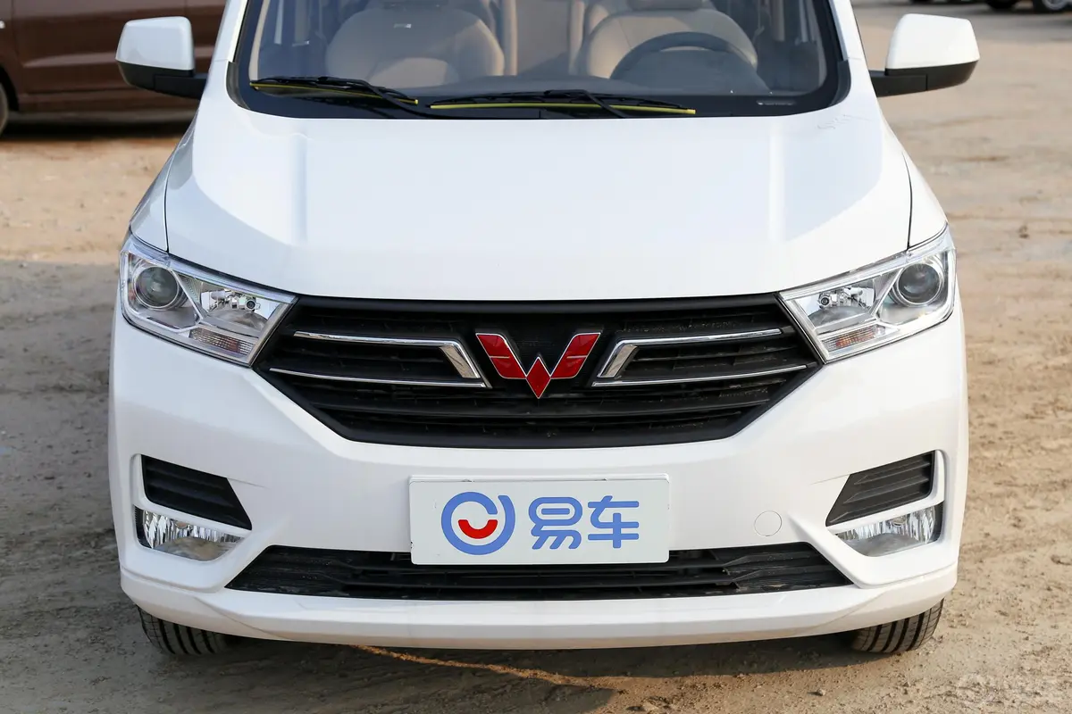 五菱宏光S1.5L 手动 标准型 国VI外观